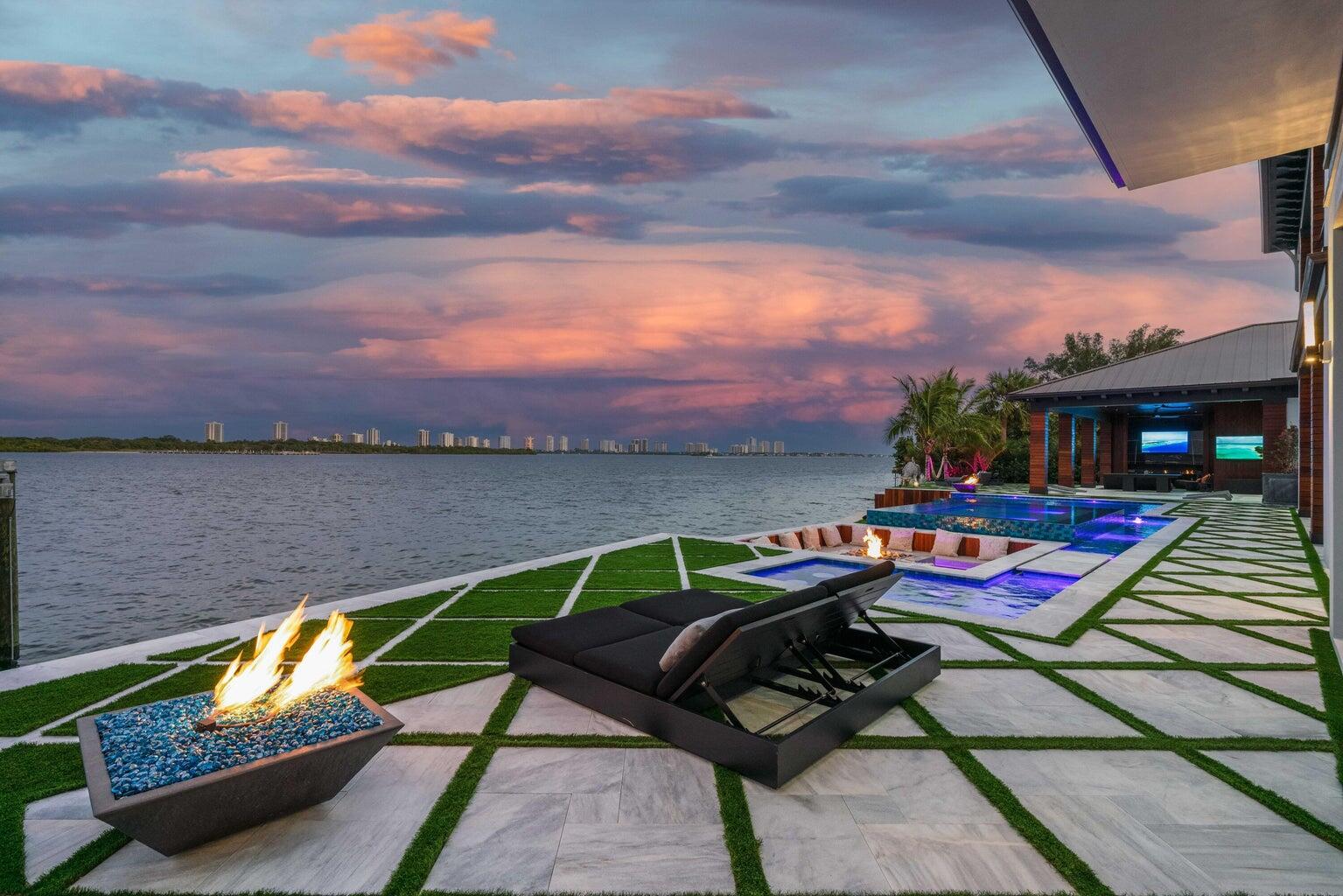 YACHT CLUB ADDITION - Residential