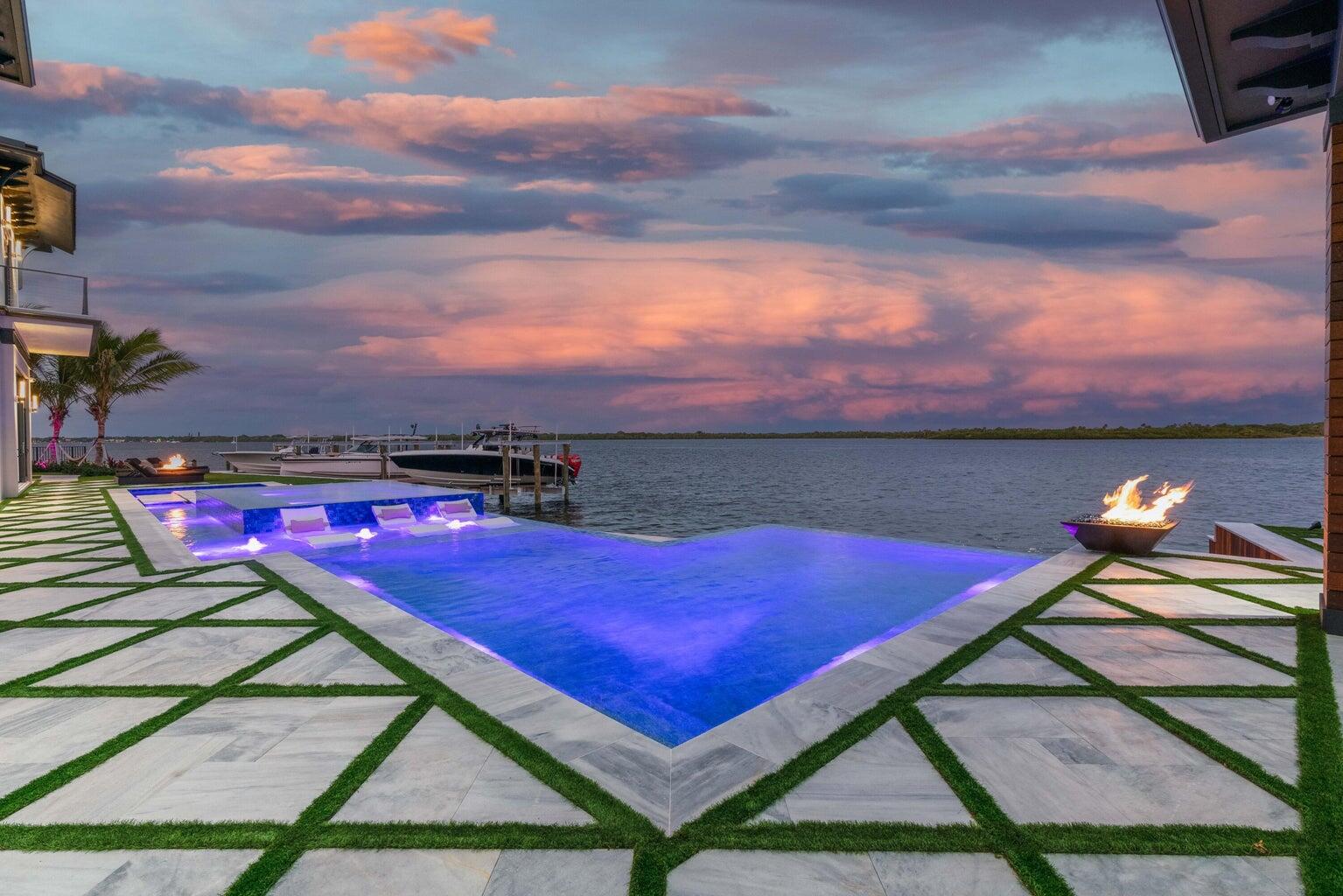 YACHT CLUB ADDITION - Residential