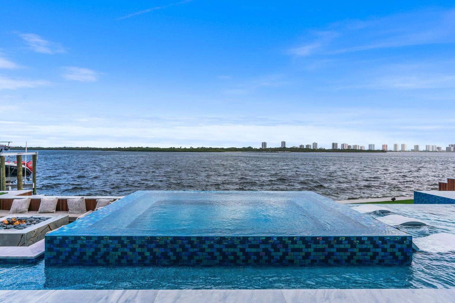 YACHT CLUB ADDITION - Residential