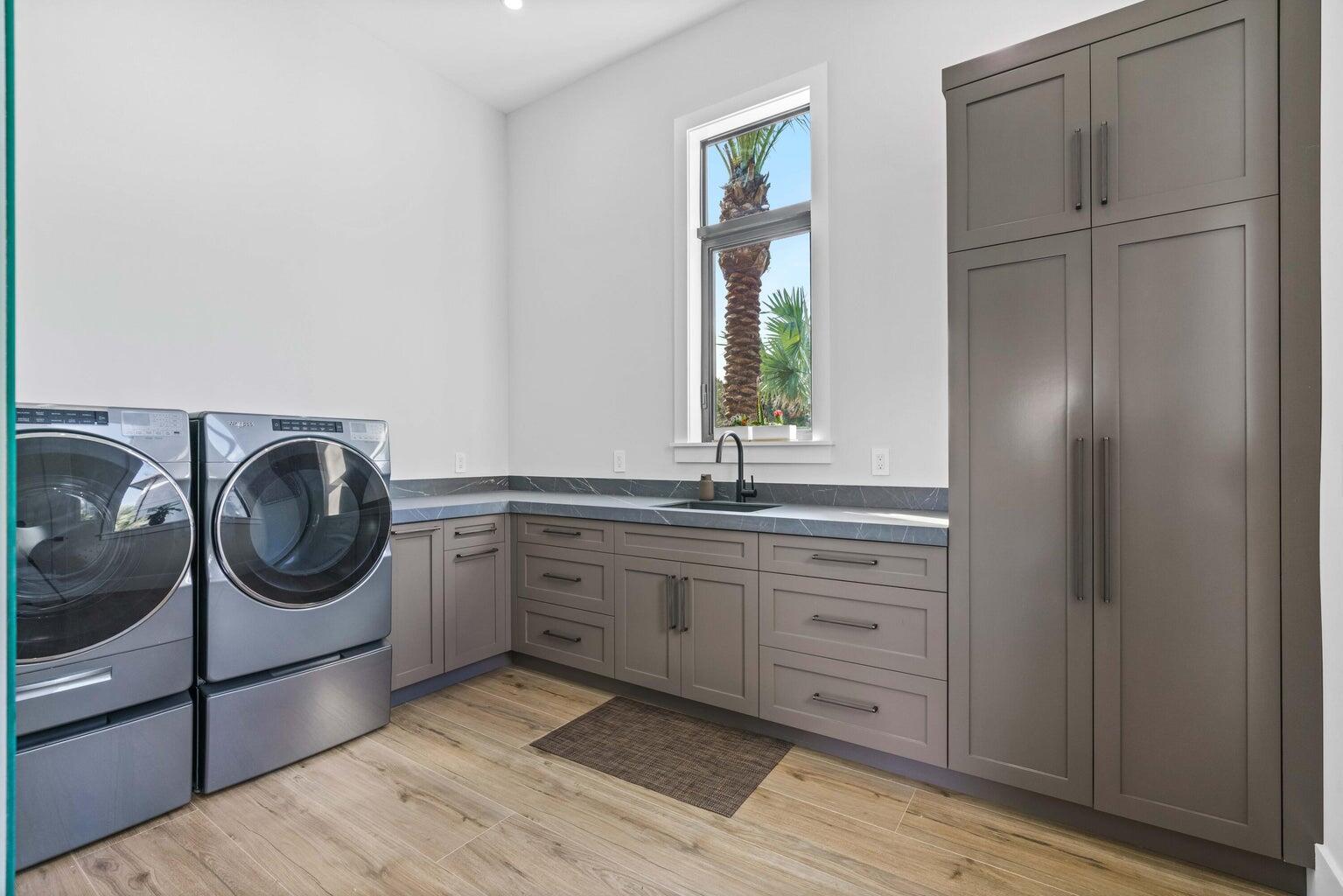 YACHT CLUB ADDITION - Residential