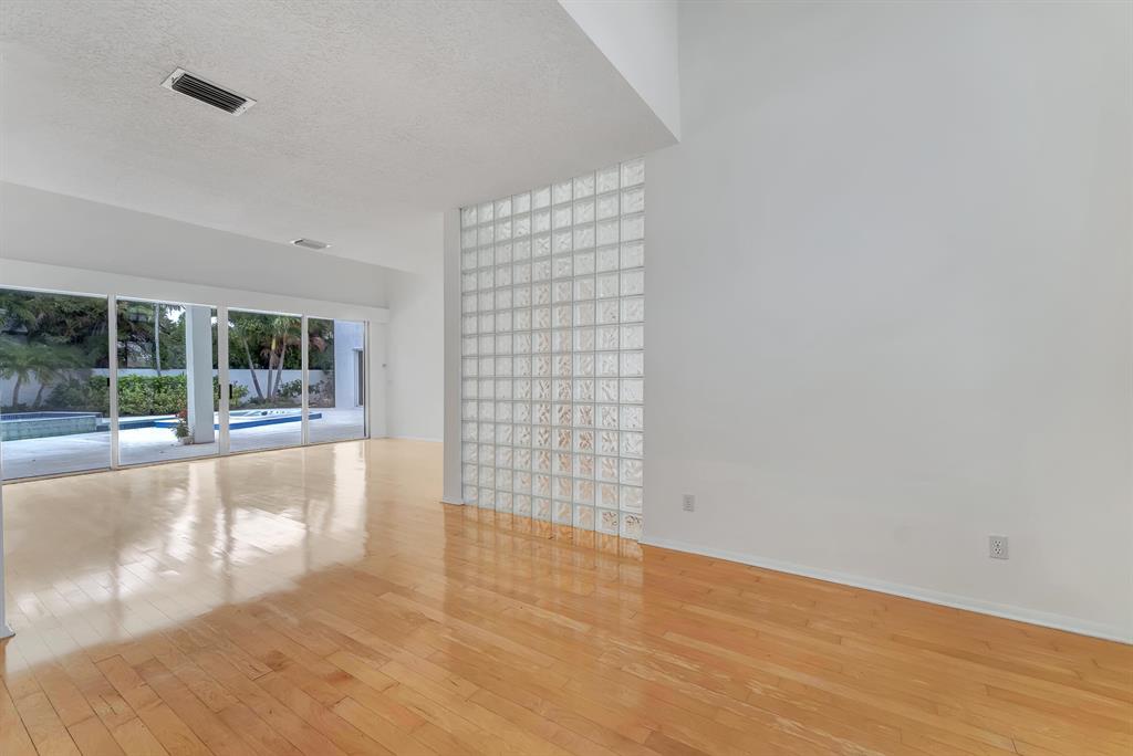 OLYMPUS - Residential