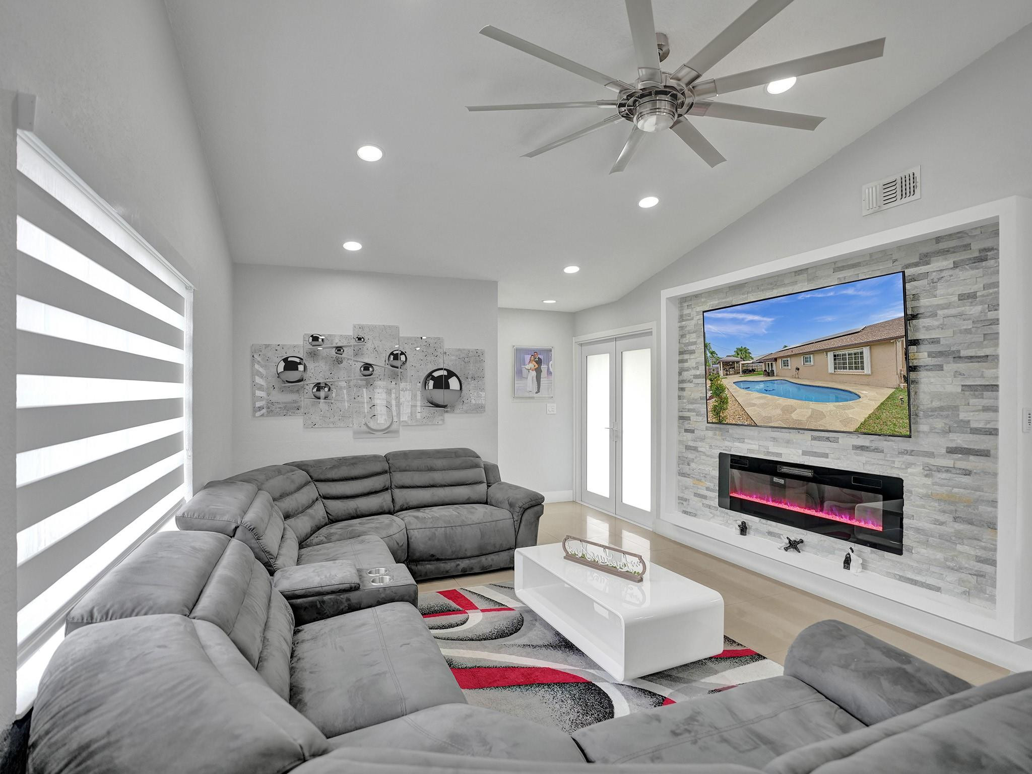 CITY OF LAUDERHILL SEC 1 - Residential