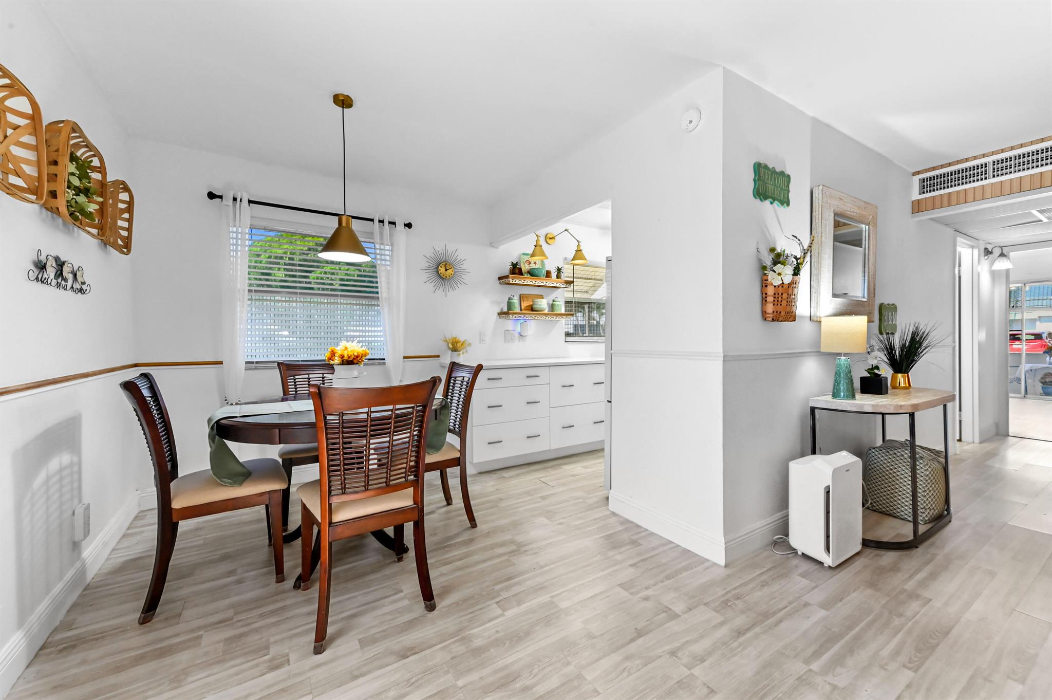 KINGS POINT - Residential