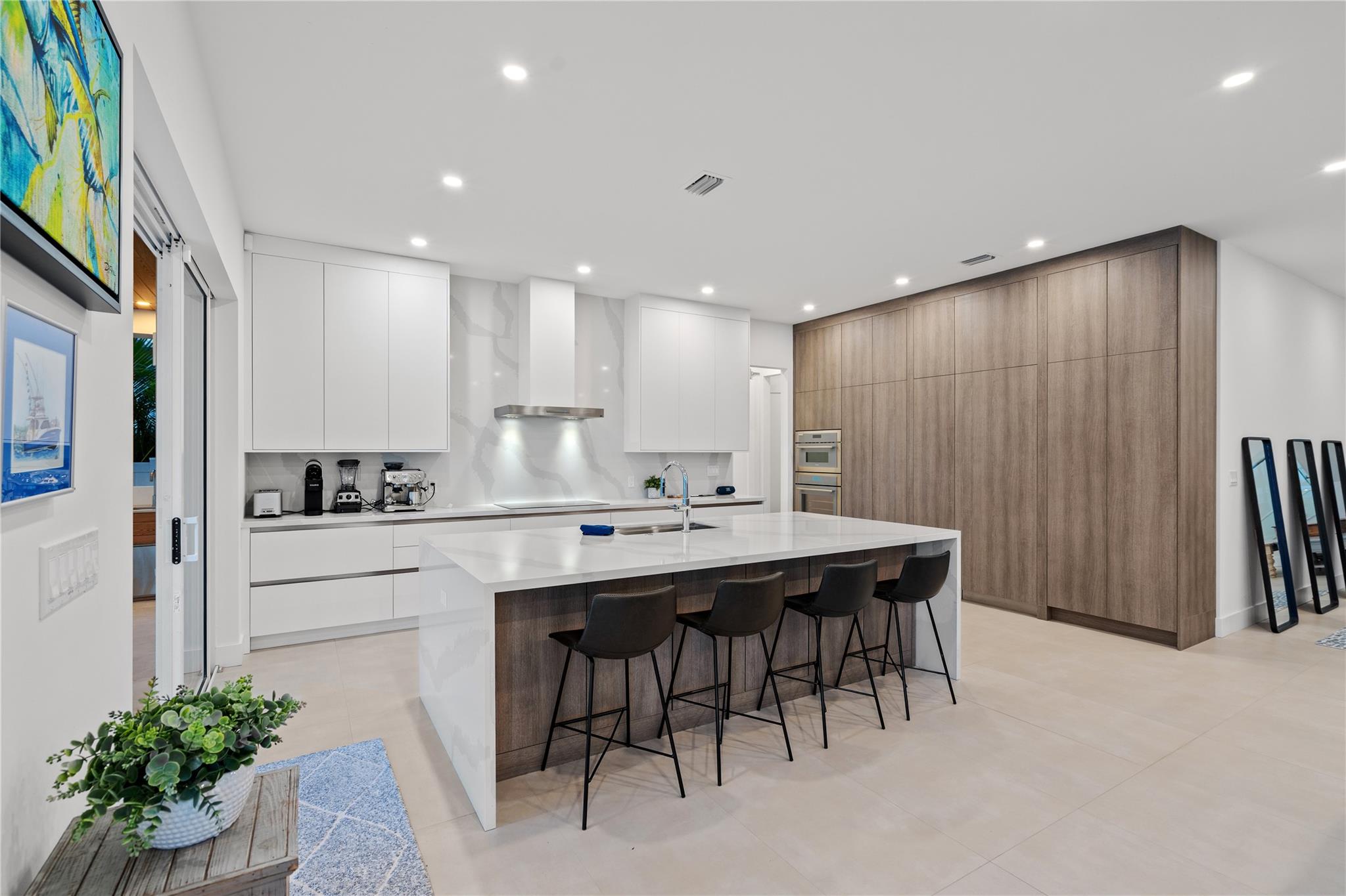 HILLSBORO SHORES SEC - Residential