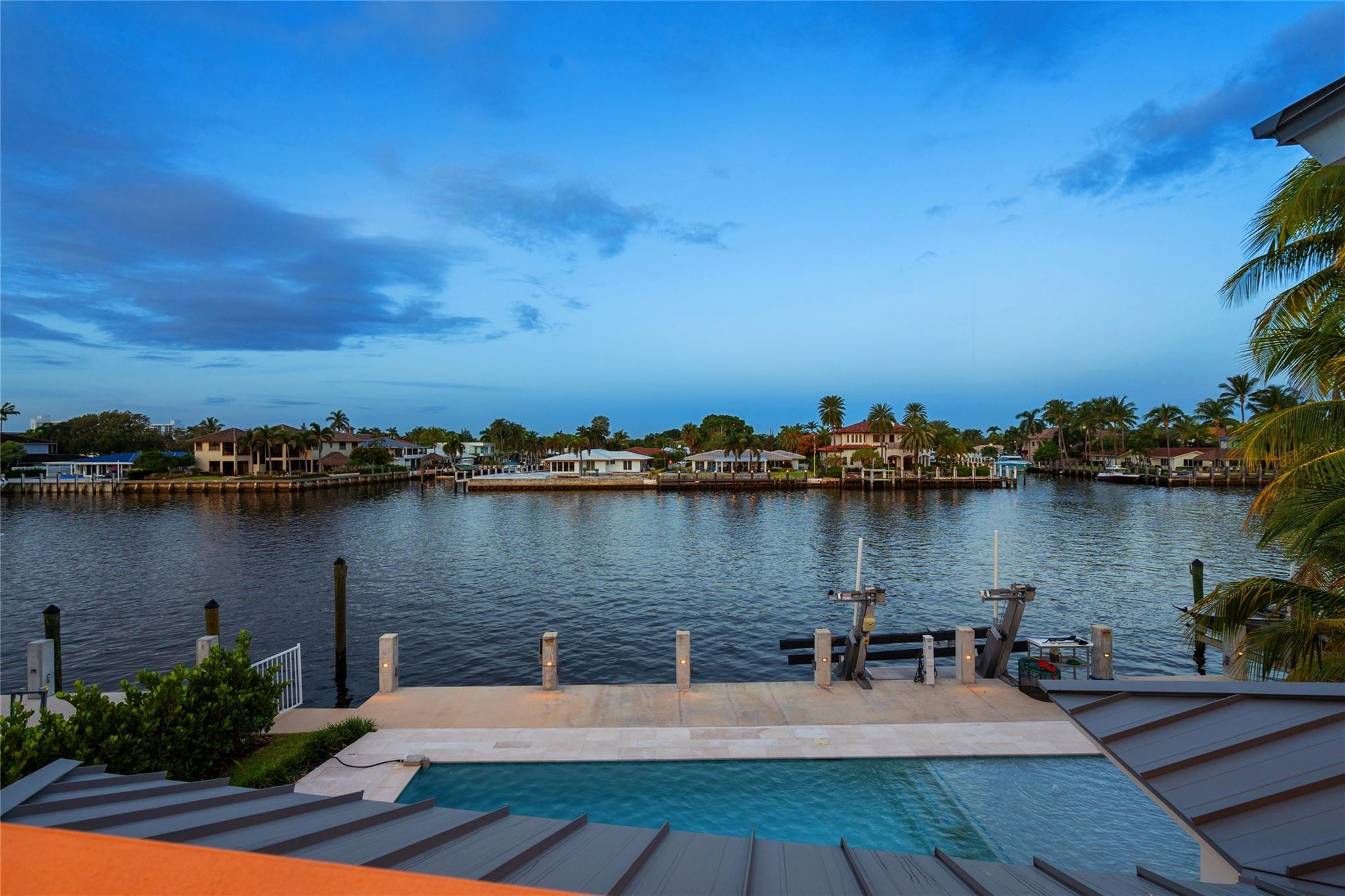 HILLSBORO SHORES SEC - Residential