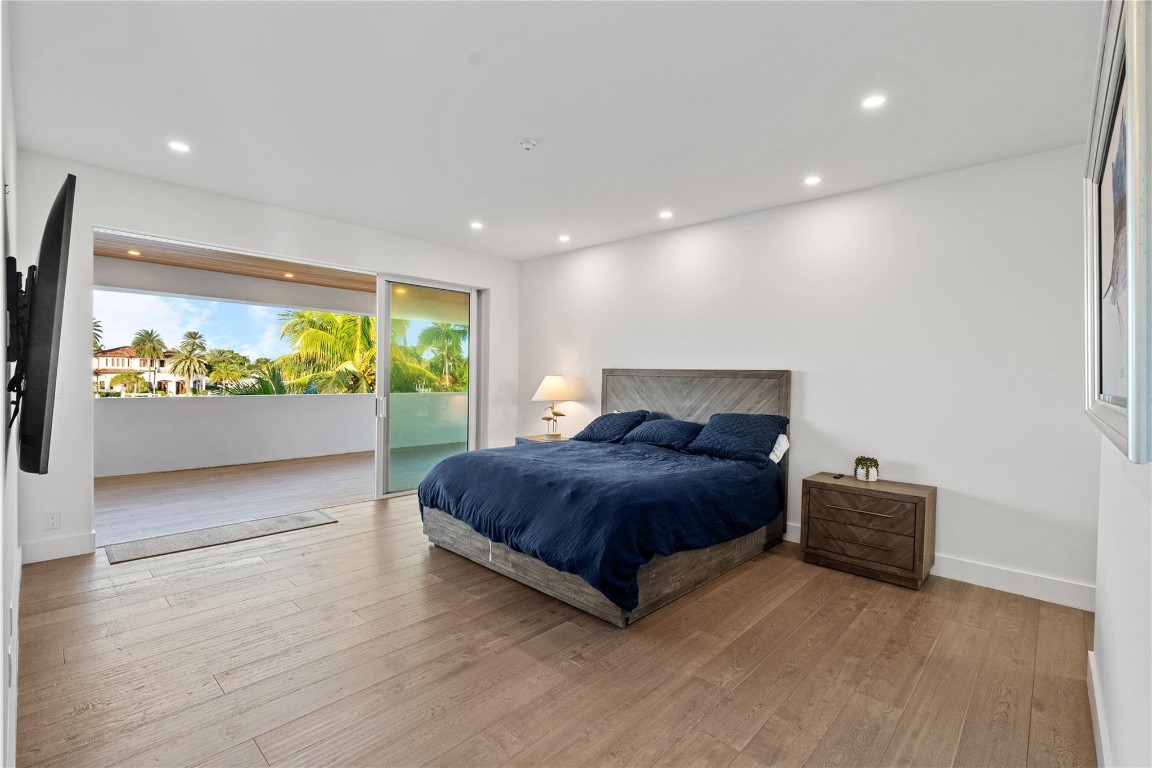 HILLSBORO SHORES SEC - Residential