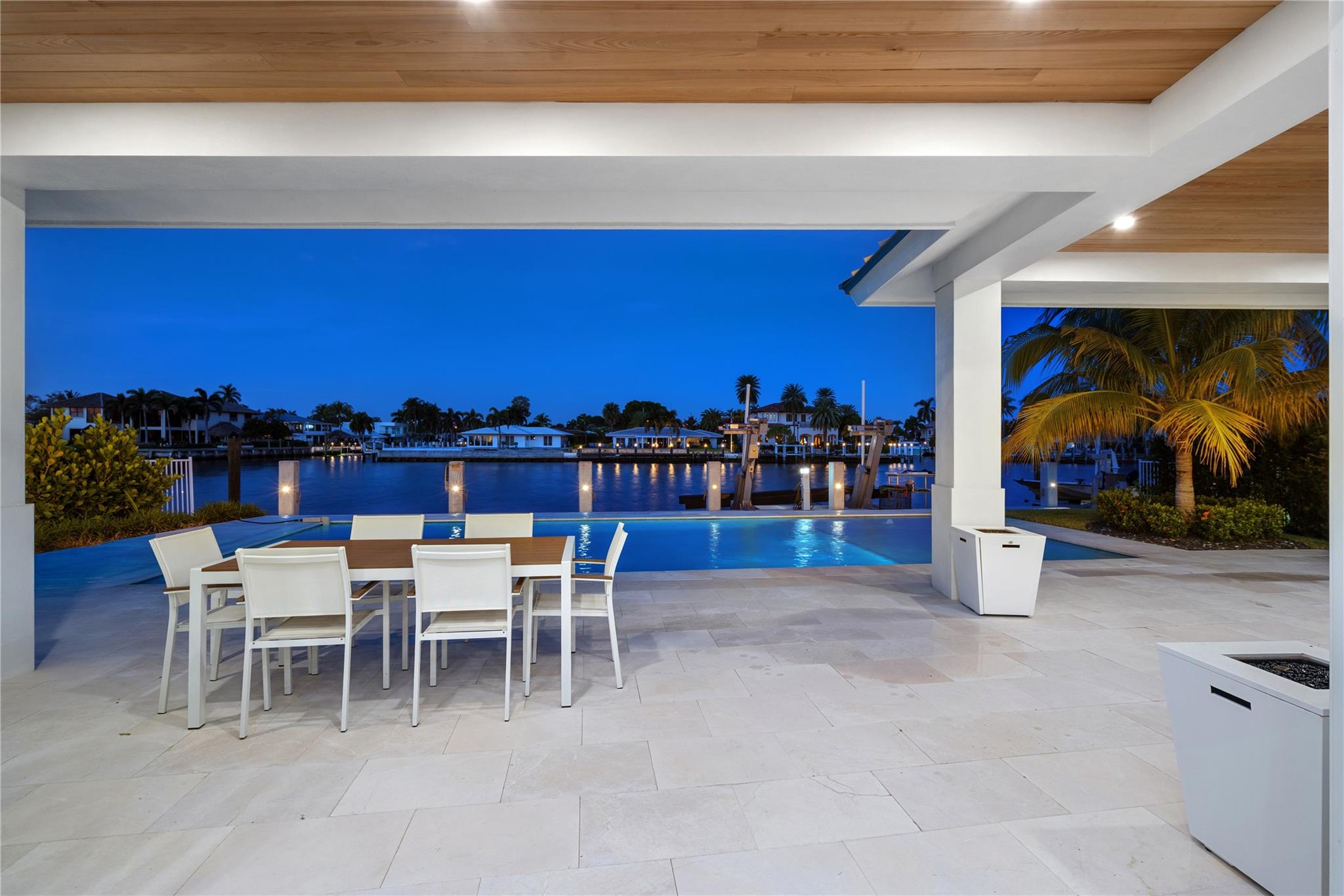 HILLSBORO SHORES SEC - Residential