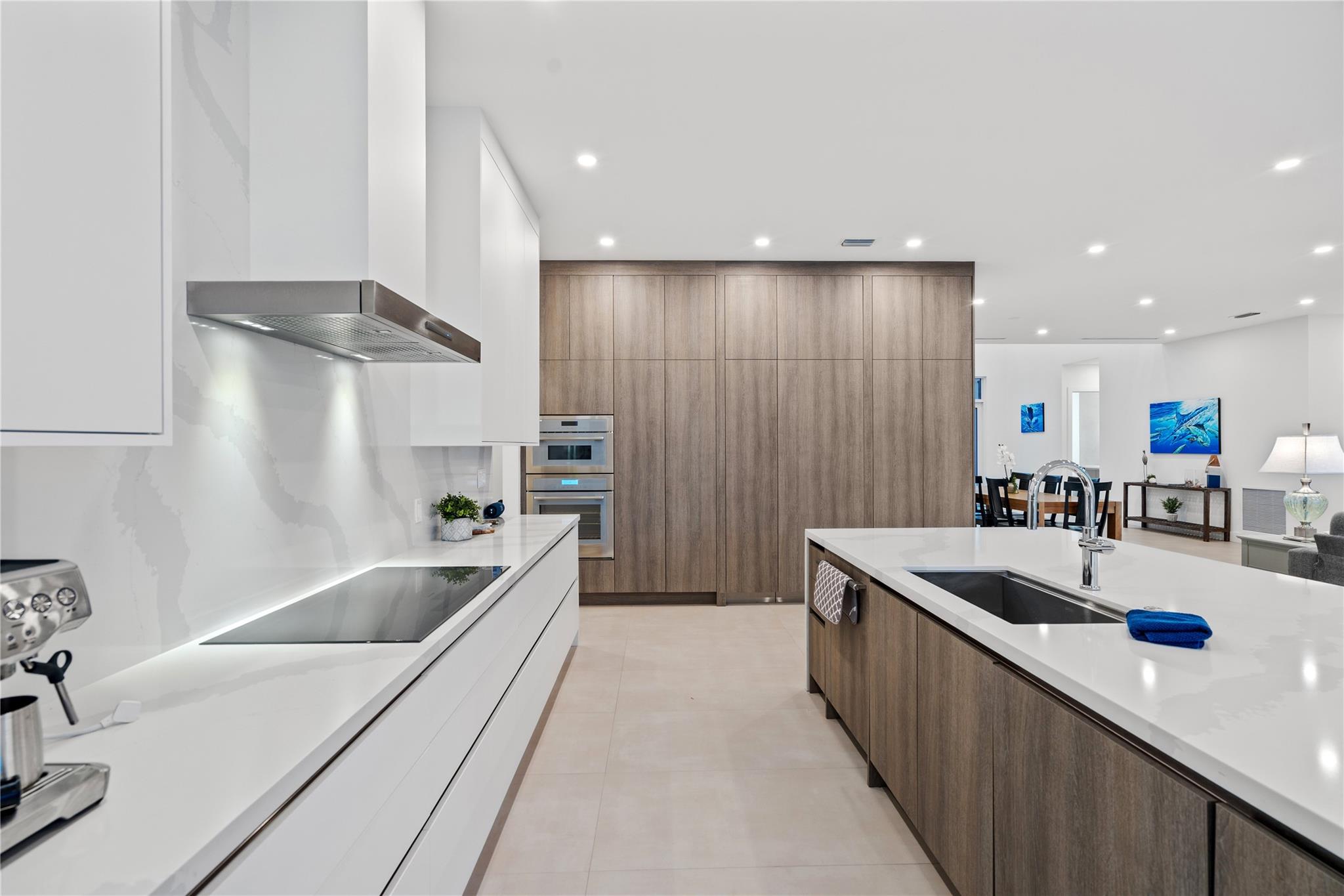 HILLSBORO SHORES SEC - Residential