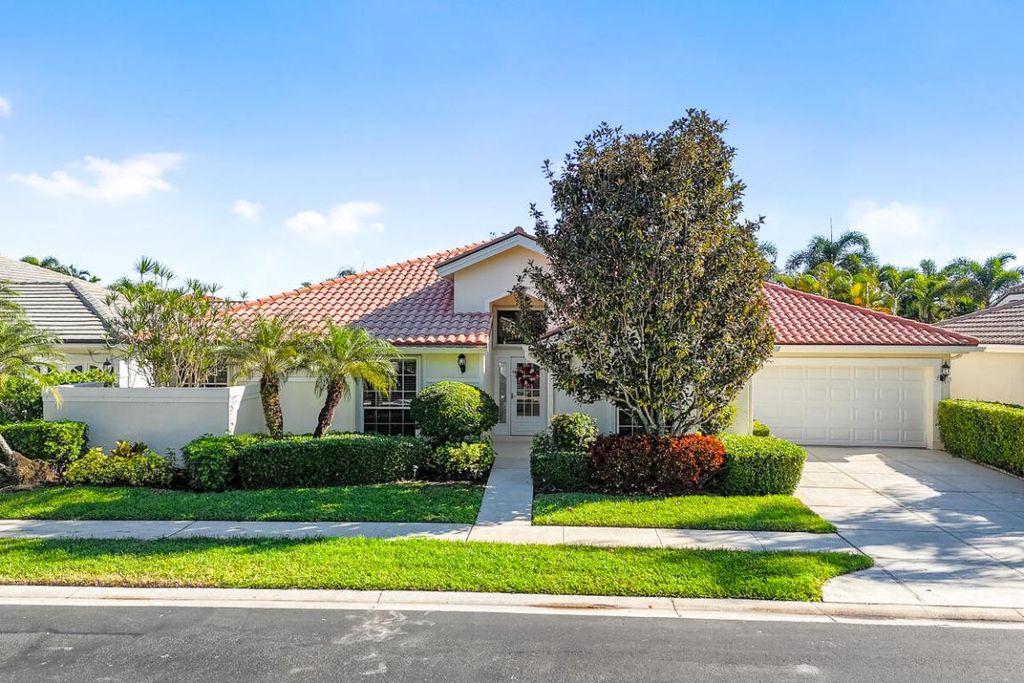 Photo of 349 Eagleton Golf Drive, Palm Beach Gardens, FL 33418 (MLS # R11153506)