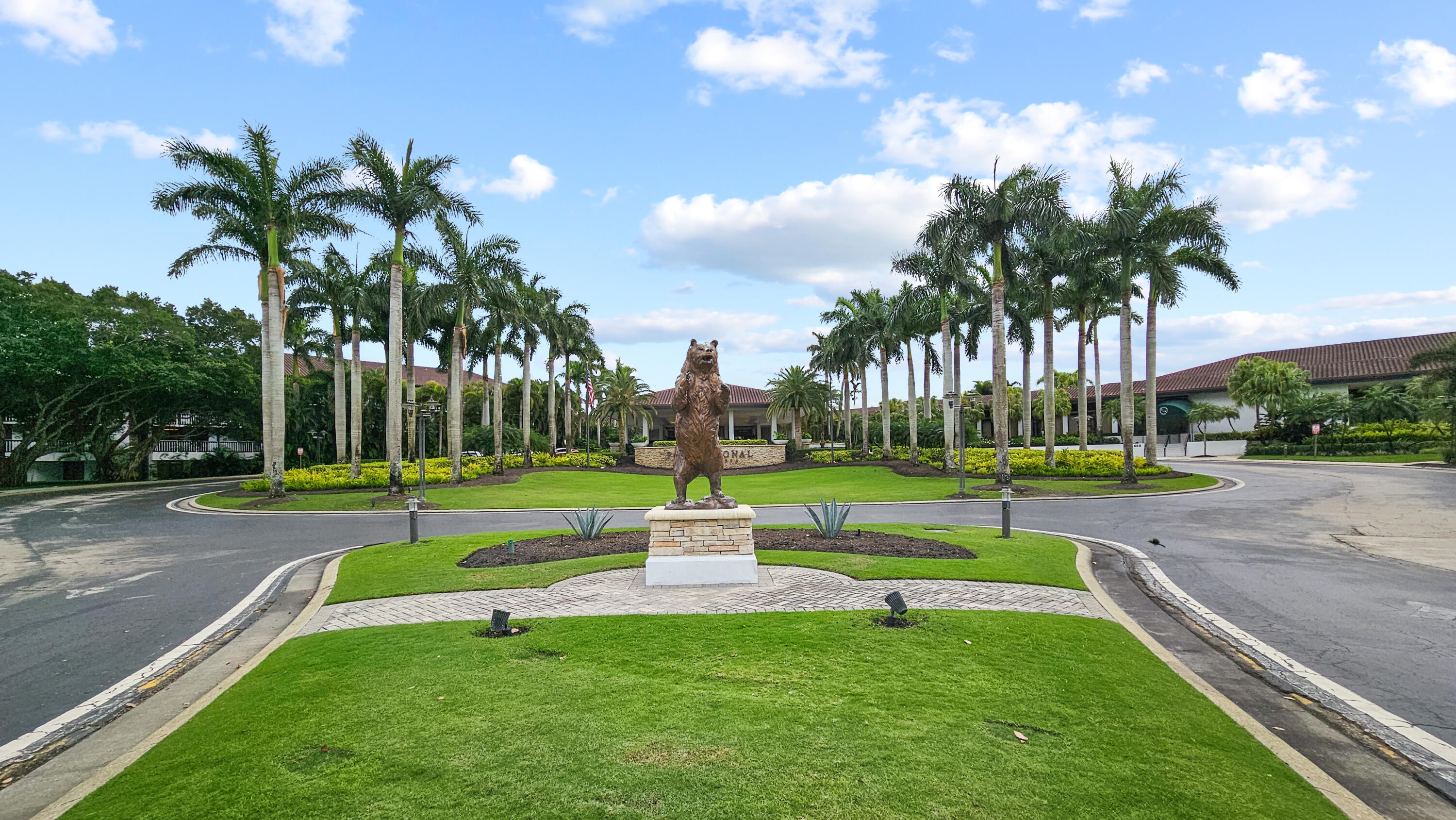 PGA RESORT COMMUNITY OF EAGLETON - Residential