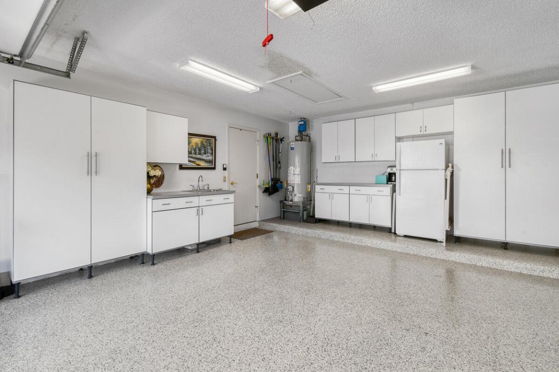 PGA RESORT COMMUNITY OF EAGLETON - Residential