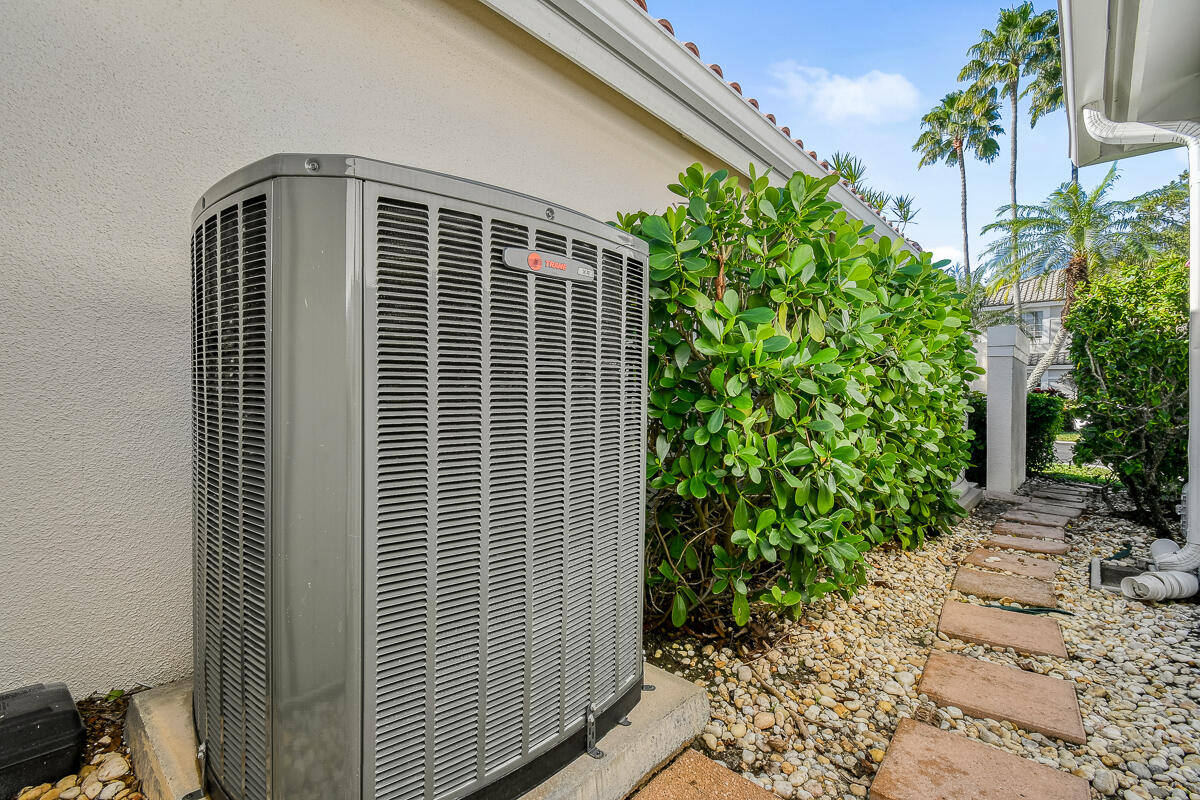 PGA RESORT COMMUNITY OF EAGLETON - Residential