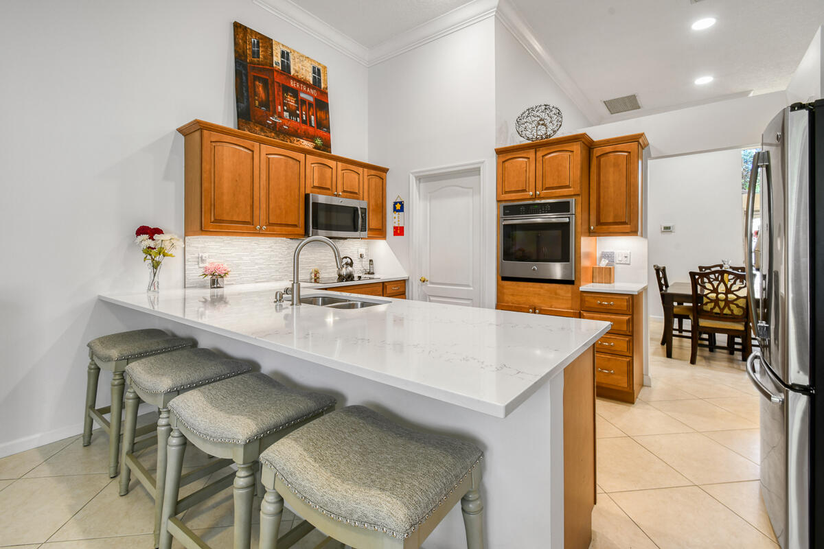 PGA RESORT COMMUNITY OF EAGLETON - Residential