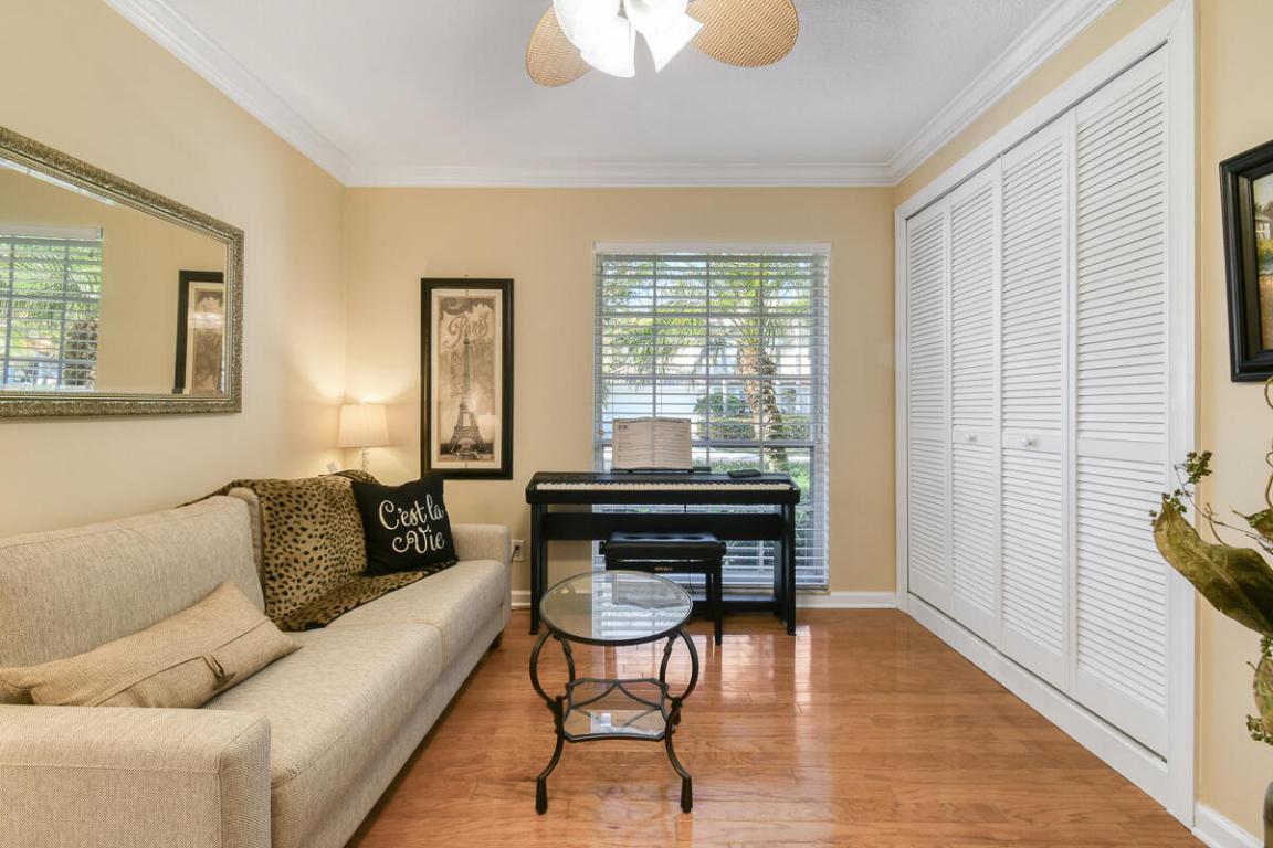 PGA RESORT COMMUNITY OF EAGLETON - Residential