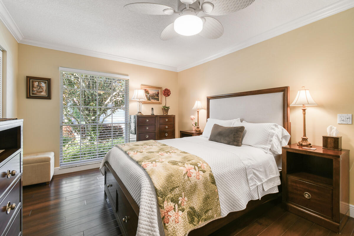 PGA RESORT COMMUNITY OF EAGLETON - Residential