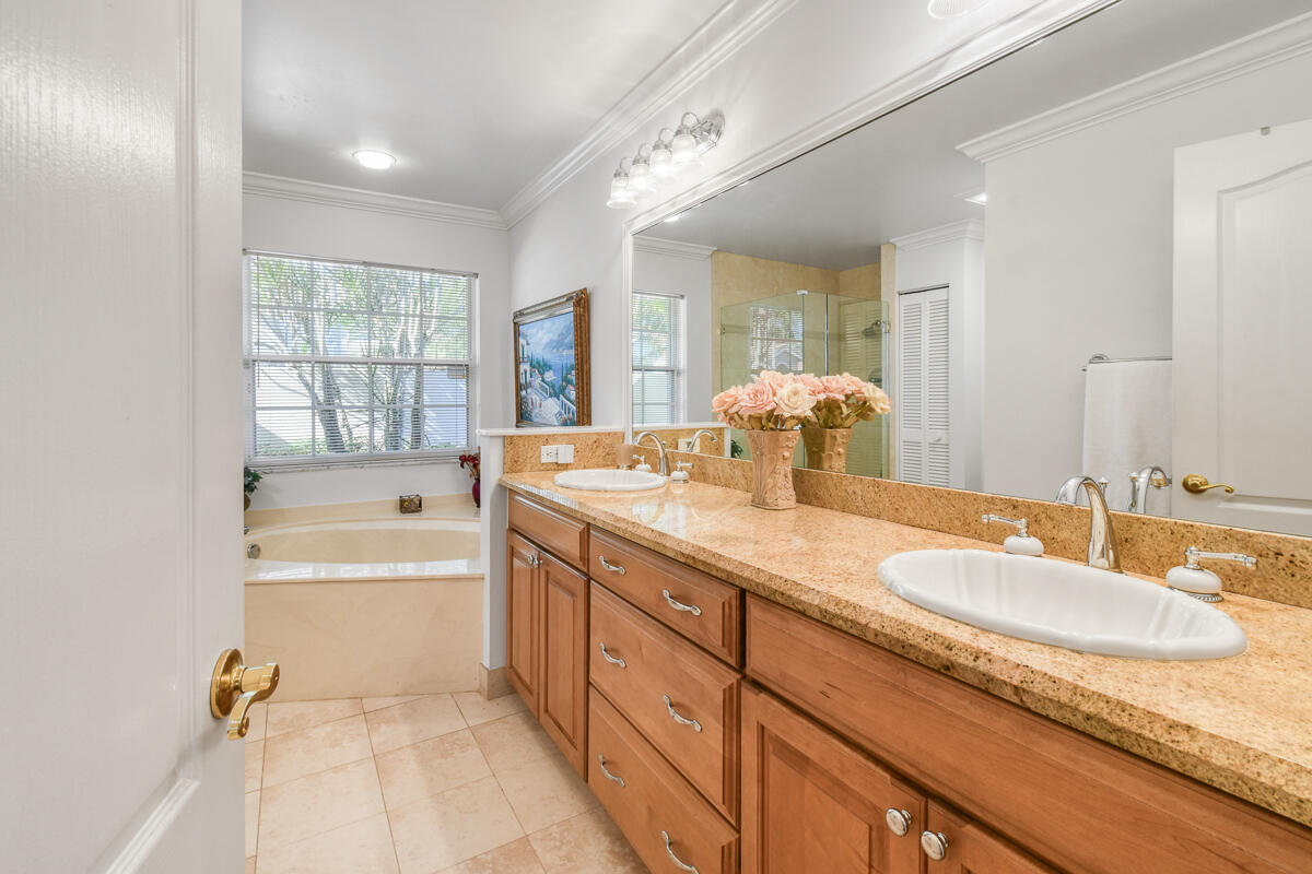 PGA RESORT COMMUNITY OF EAGLETON - Residential