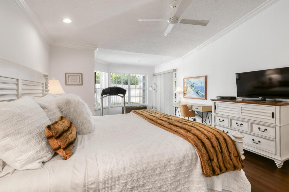 PGA RESORT COMMUNITY OF EAGLETON - Residential