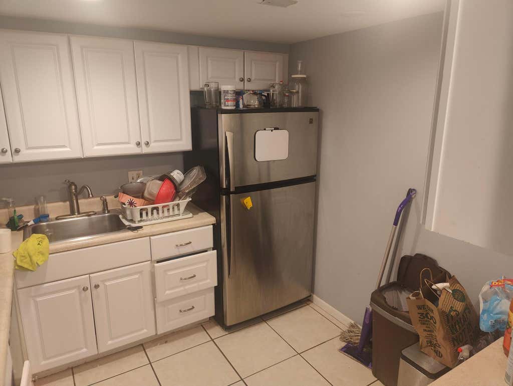 Photo of 500 EXECUTIVE CENTER Drive #2A, West Palm Beach, FL 33401 (MLS # B26059828)