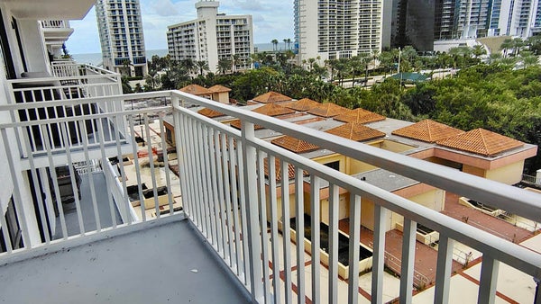210 174TH ST APT 808, SUNNY ISLES BEACH, FL 33160 - Image 6d335b53e55d4e6d30d02afb5cb26d84/1089903292