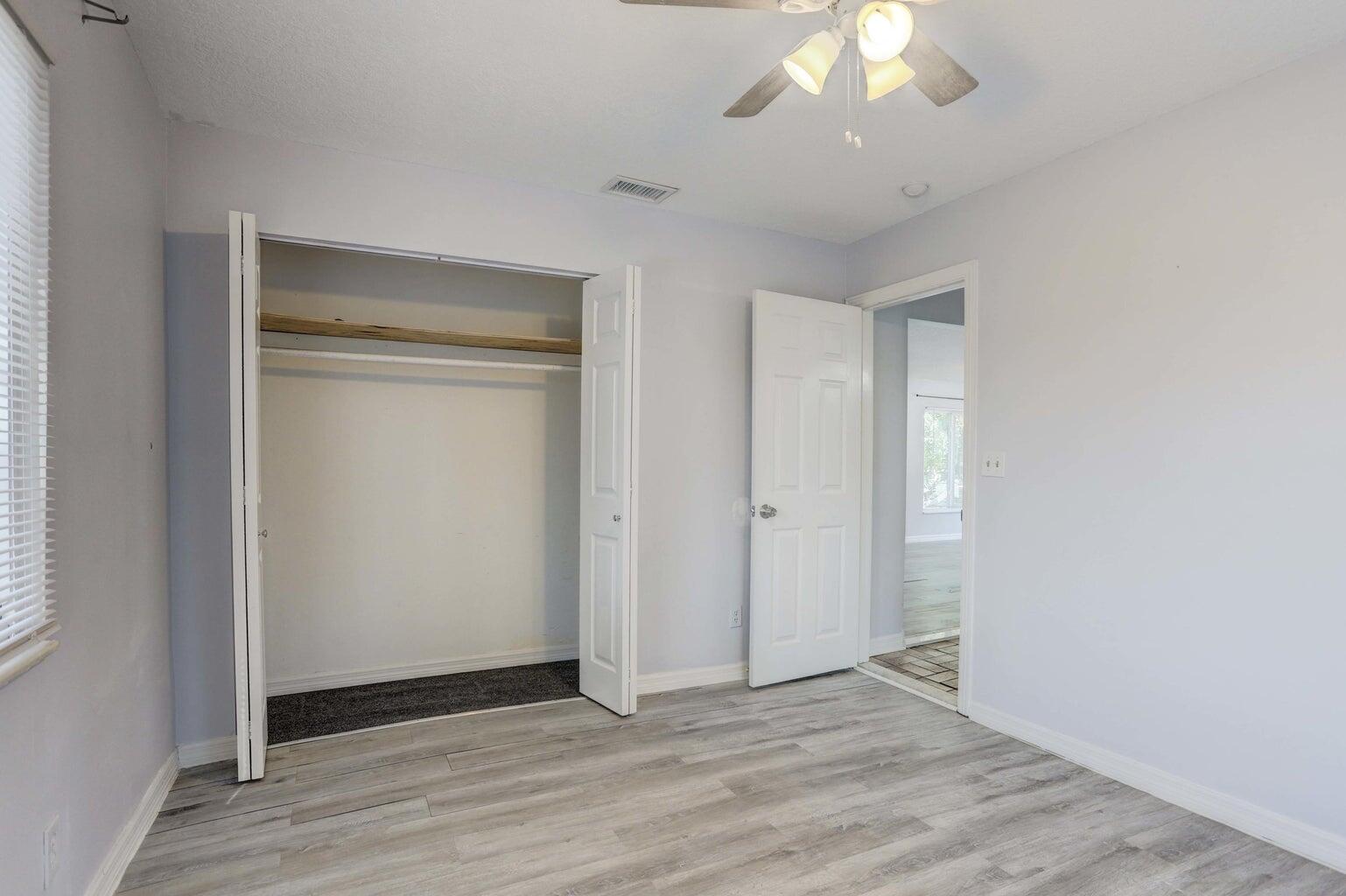 COLONIAL ESTATES - Residential Income