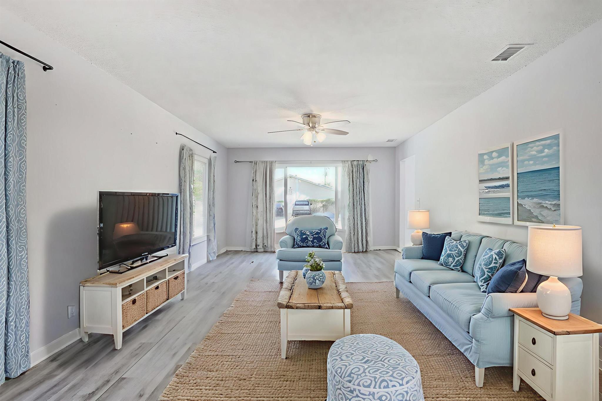 COLONIAL ESTATES - Residential Income