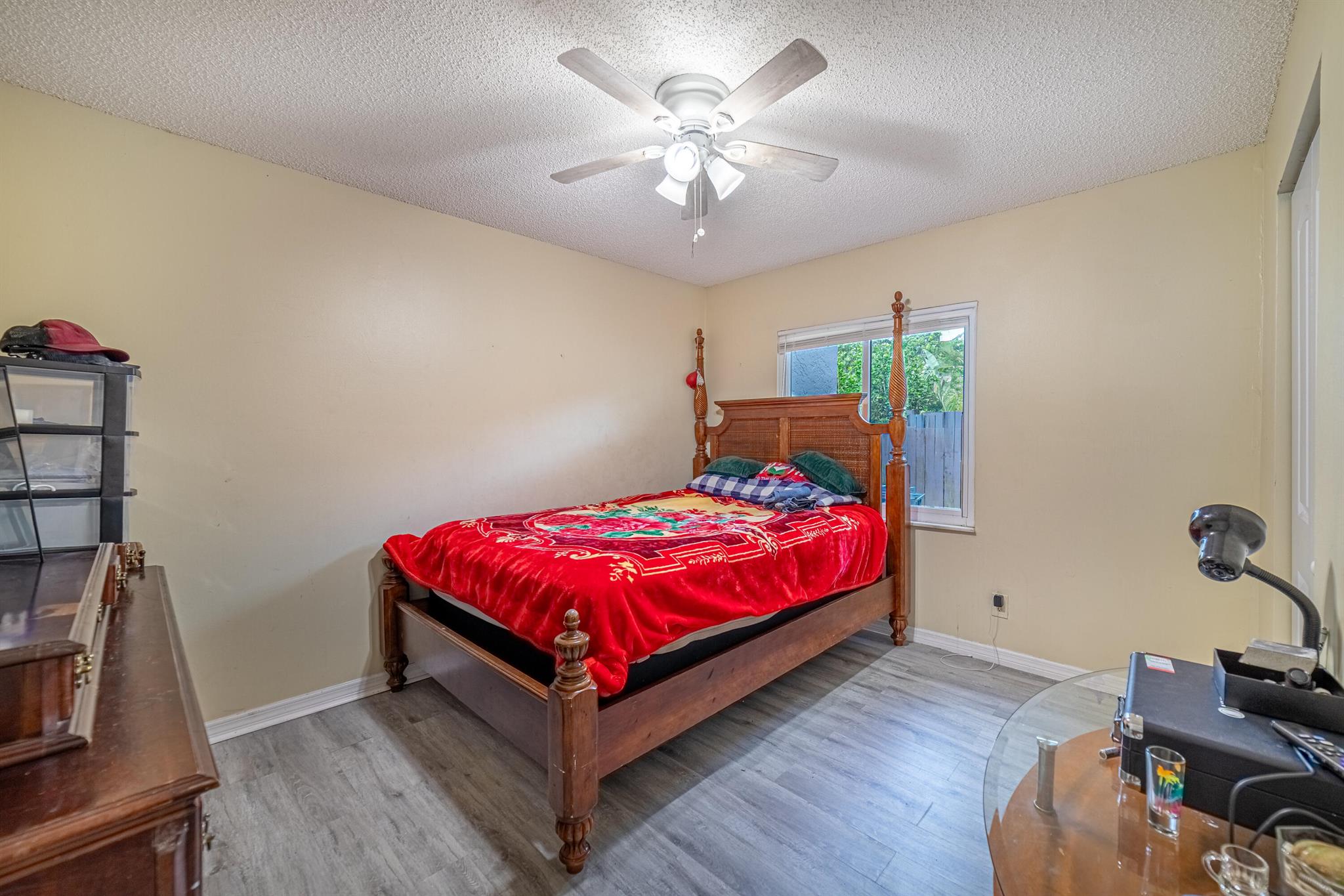 COLONIAL ESTATES - Residential Income