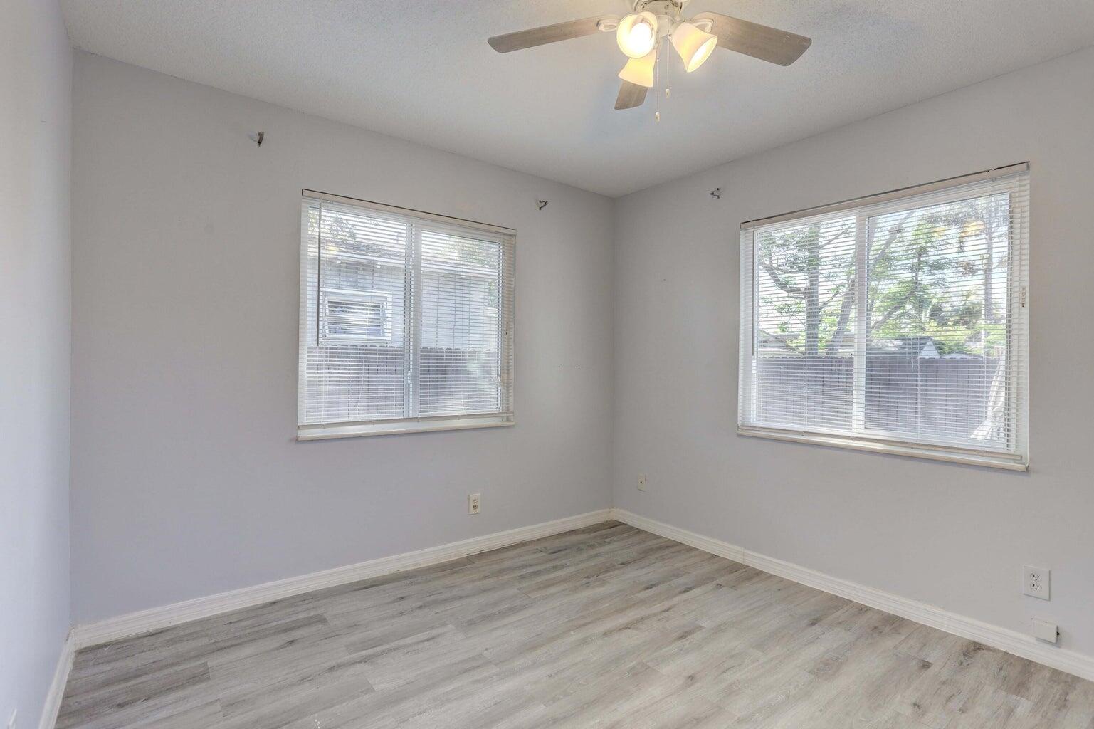 COLONIAL ESTATES - Residential Income