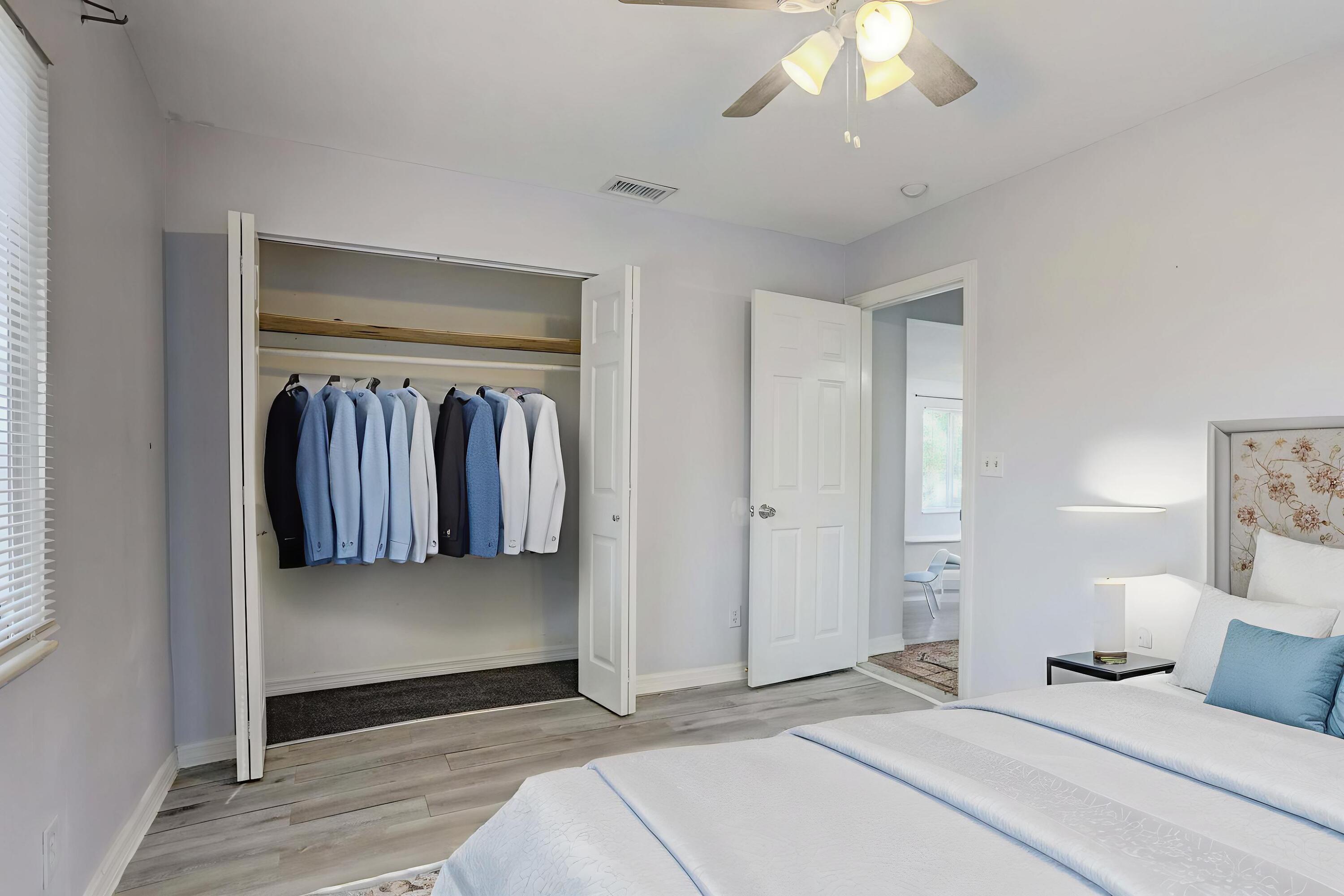 COLONIAL ESTATES - Residential Income