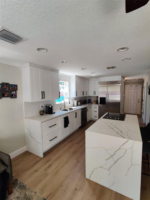 Townhouse in Hollywood FL 3950 Simms St St 4.jpg