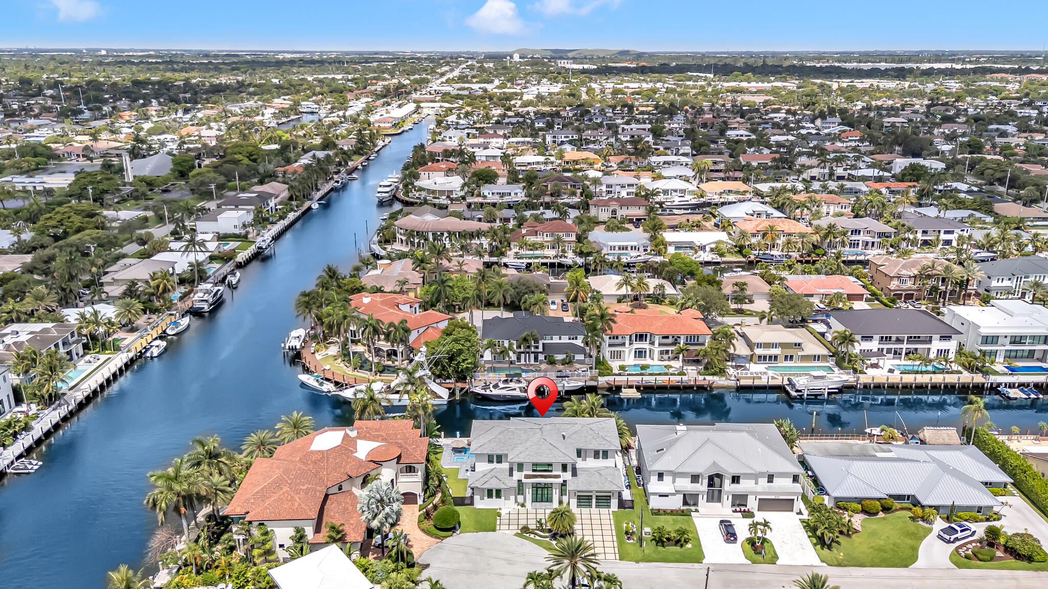 View photos, virtual tours, details... 3711 NE 30th Avenue