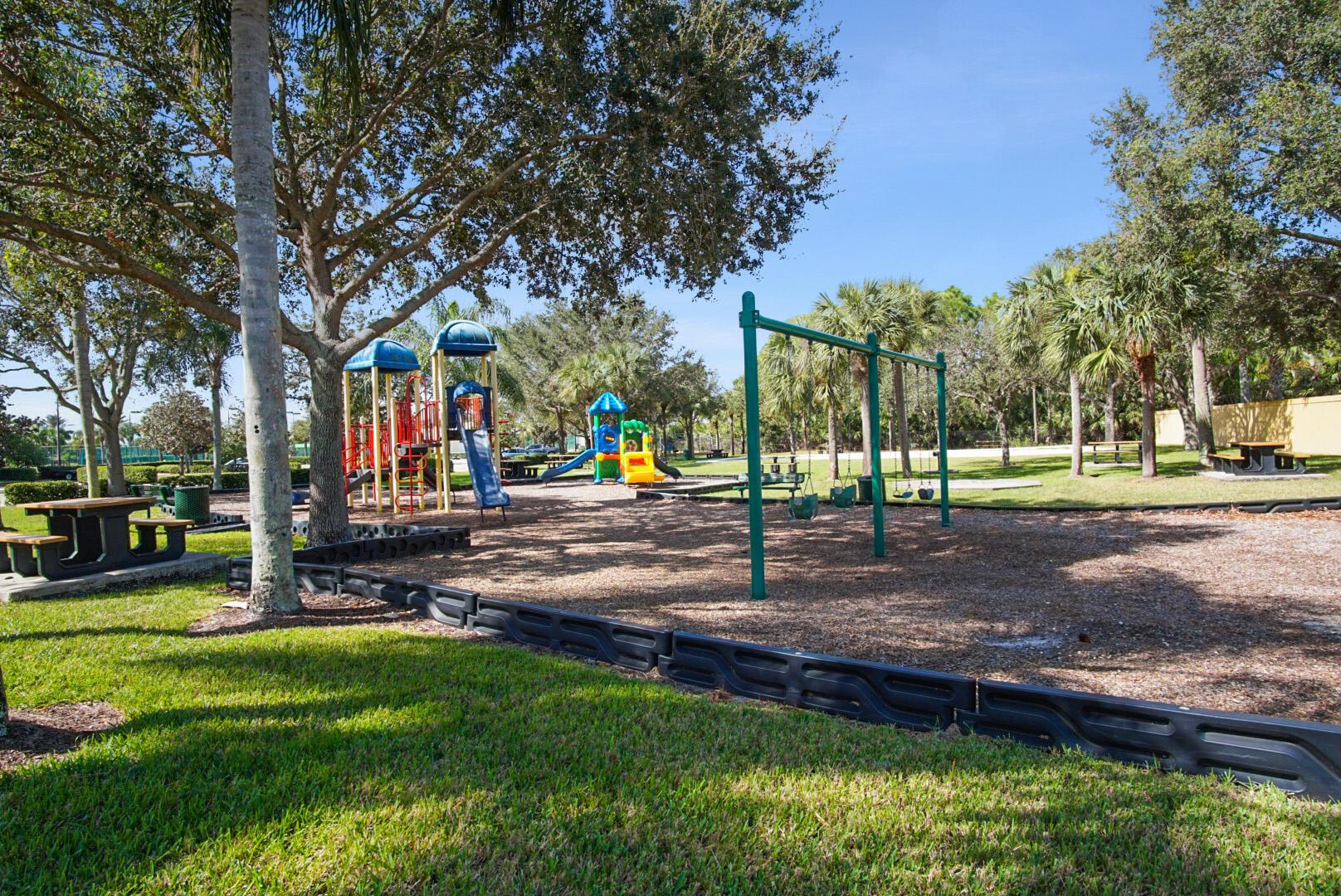 MAGNOLIA LAKES AT ST LUCIE WEST PHASE 2 - Residential