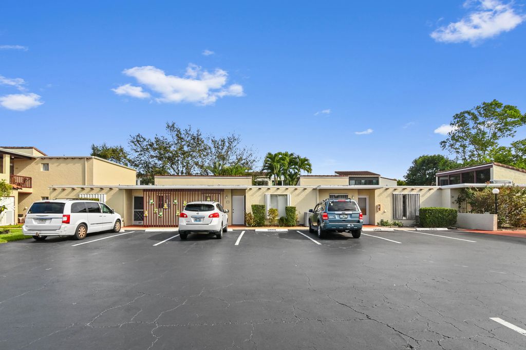 Photo of 2601 Boundbrook Boulevard #108, West Palm Beach, FL 33406 (MLS # R10942859)