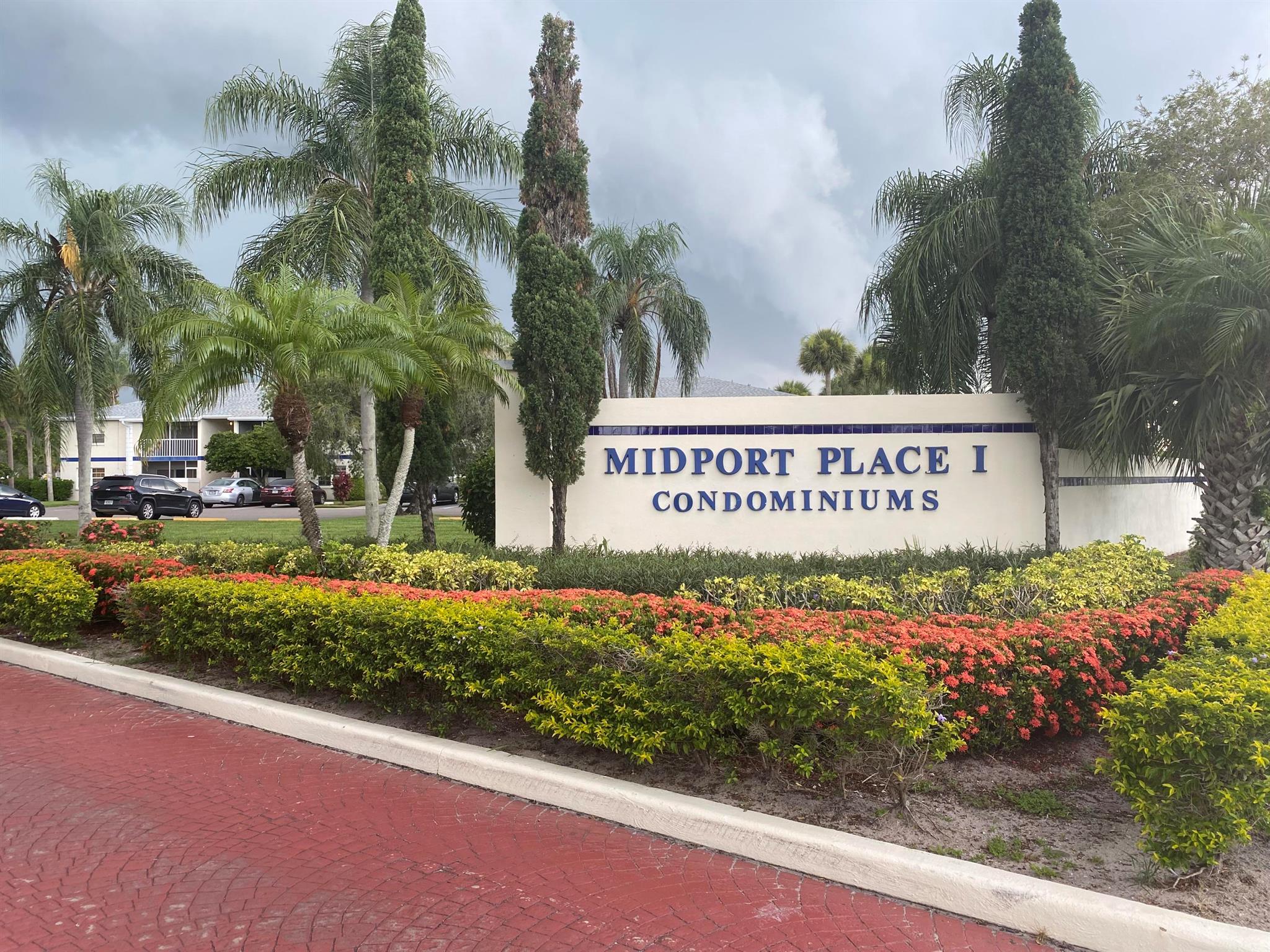 MIDPORT PLACE I, A CONDOM - Residential Lease