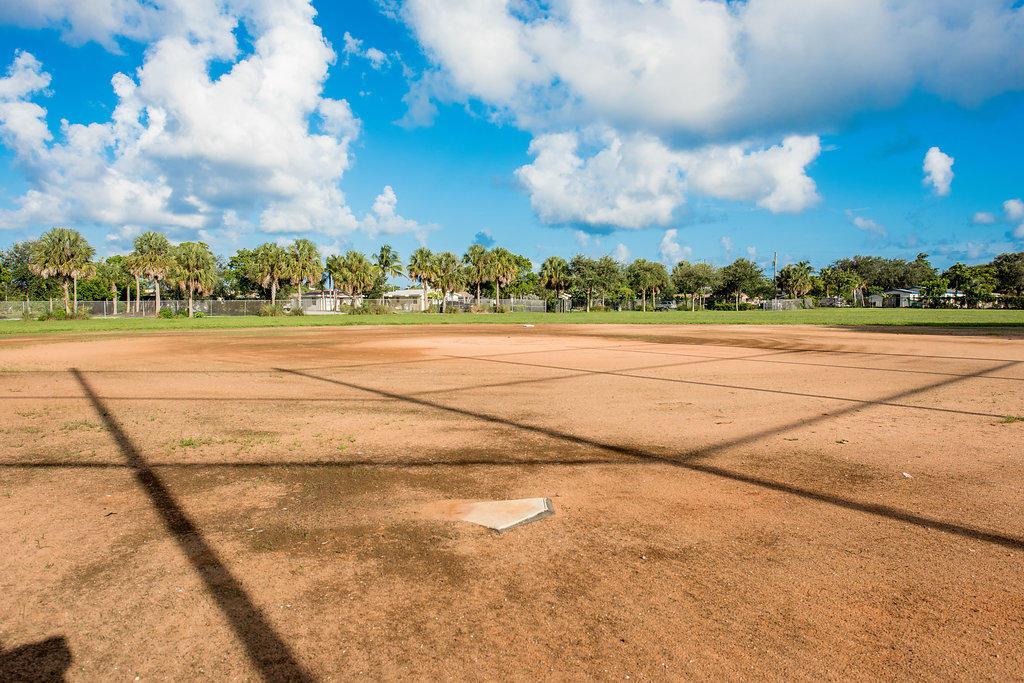 S/D OF 9-46-43 IN - Residential Lease