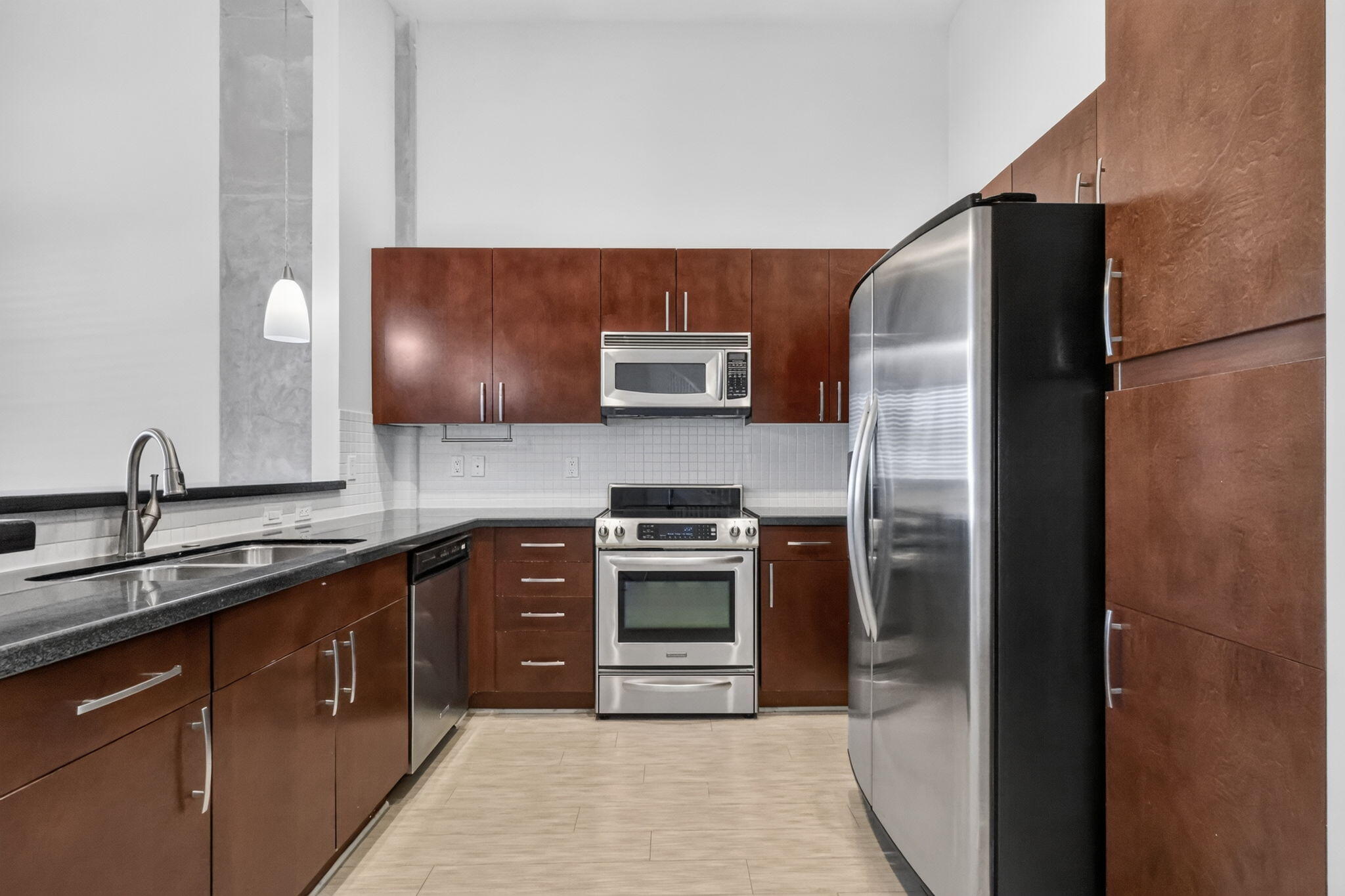 300 S Australian Avenue 128