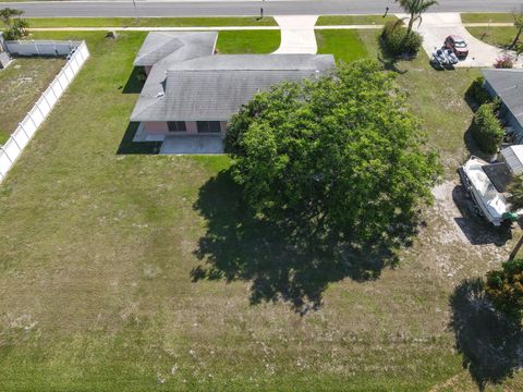 A home in Port St Lucie