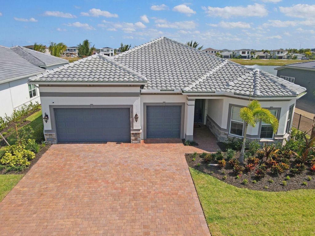 Photo of 10866 Stellar Circle, Palm Beach Gardens, FL 33412 (MLS # R10981644)