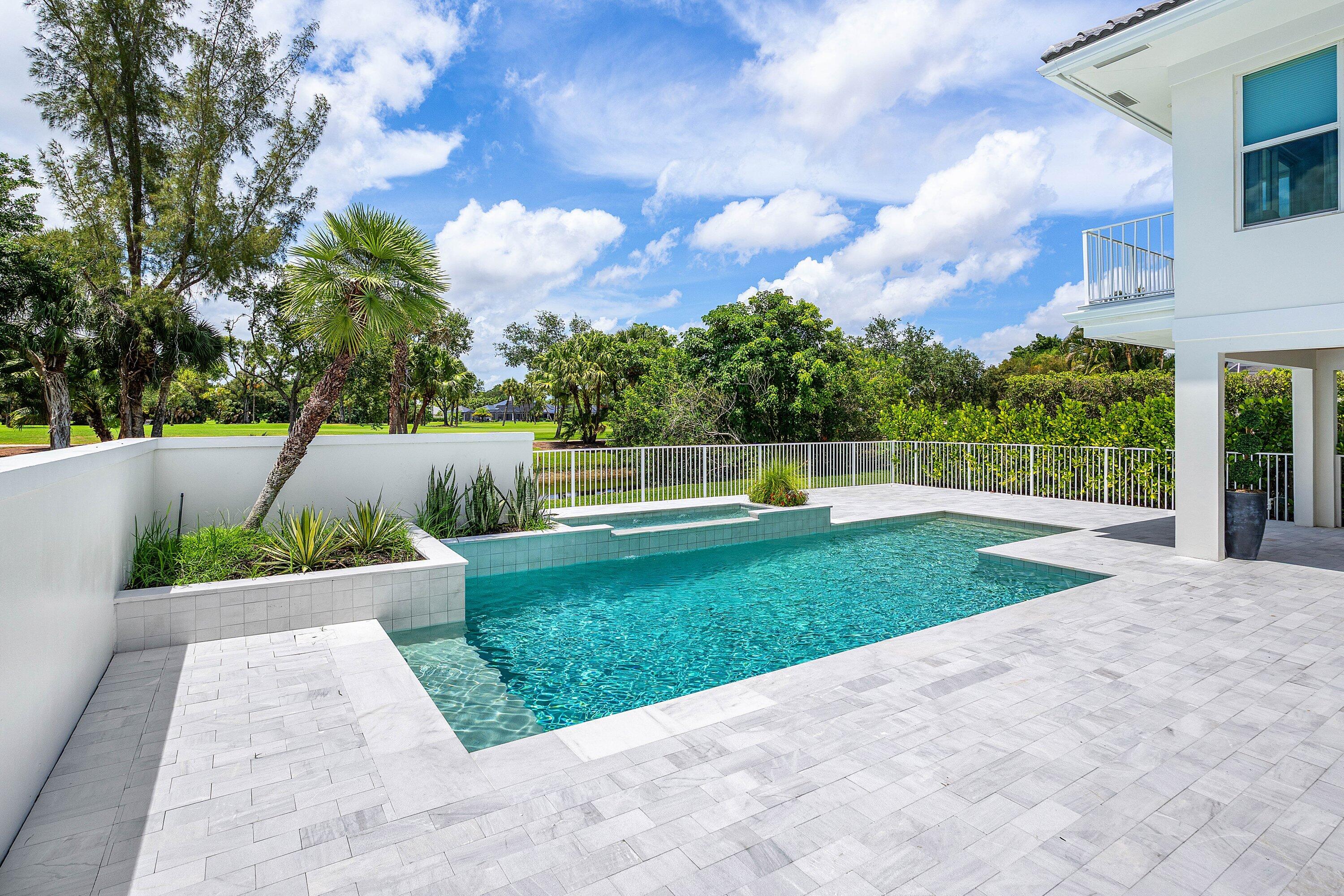 BREAKERS WEST 9 - Residential