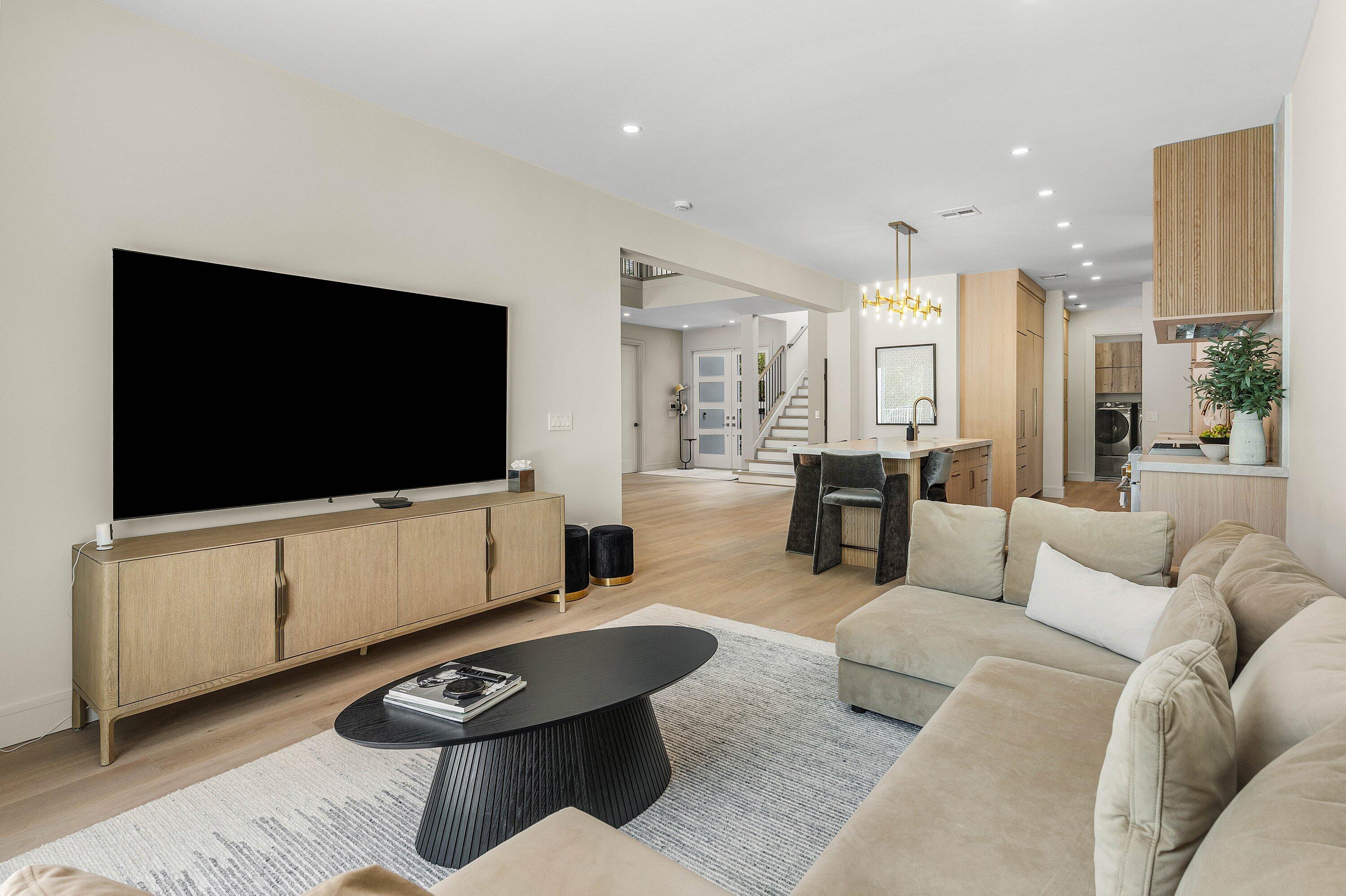 BREAKERS WEST 9 - Residential
