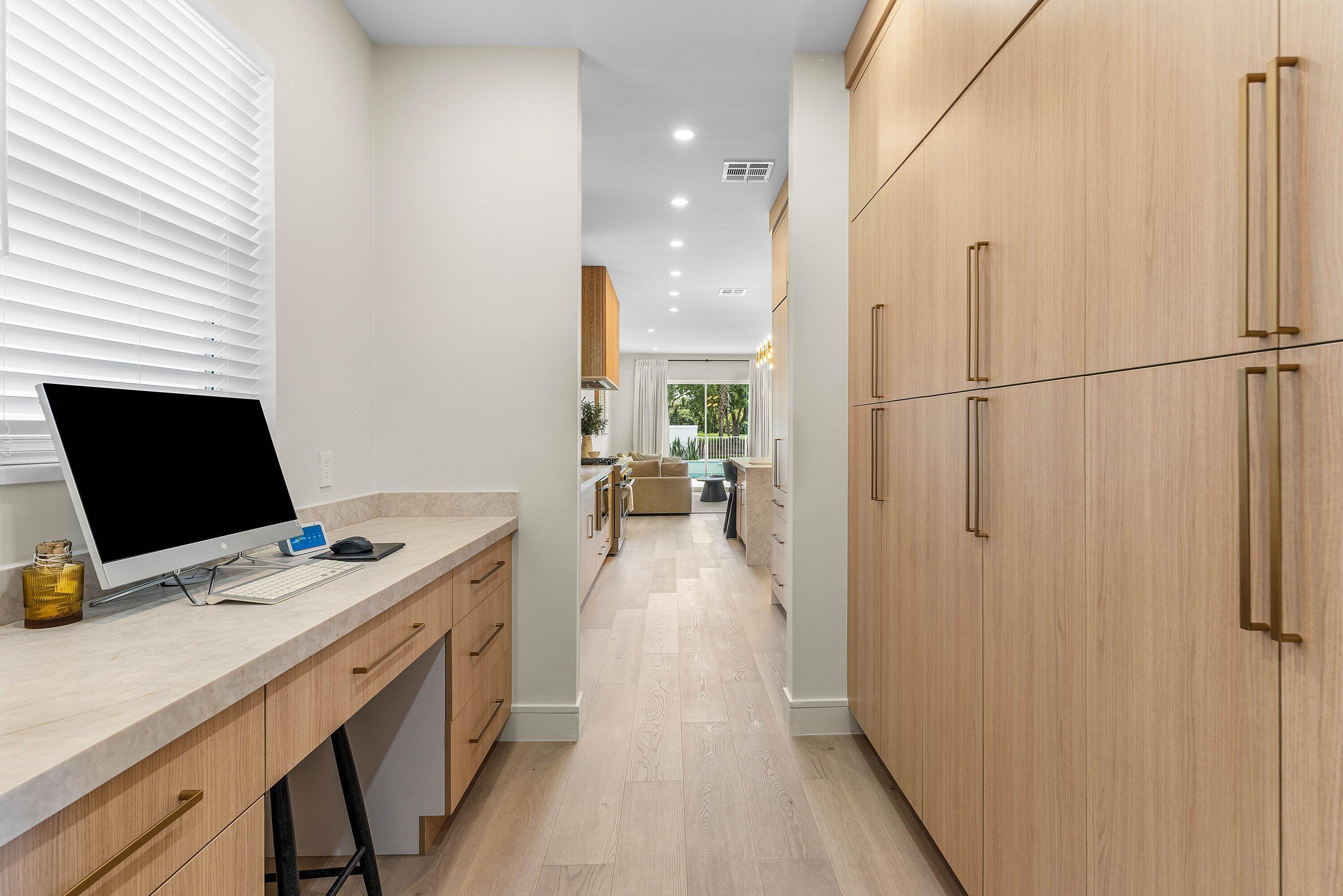 BREAKERS WEST 9 - Residential
