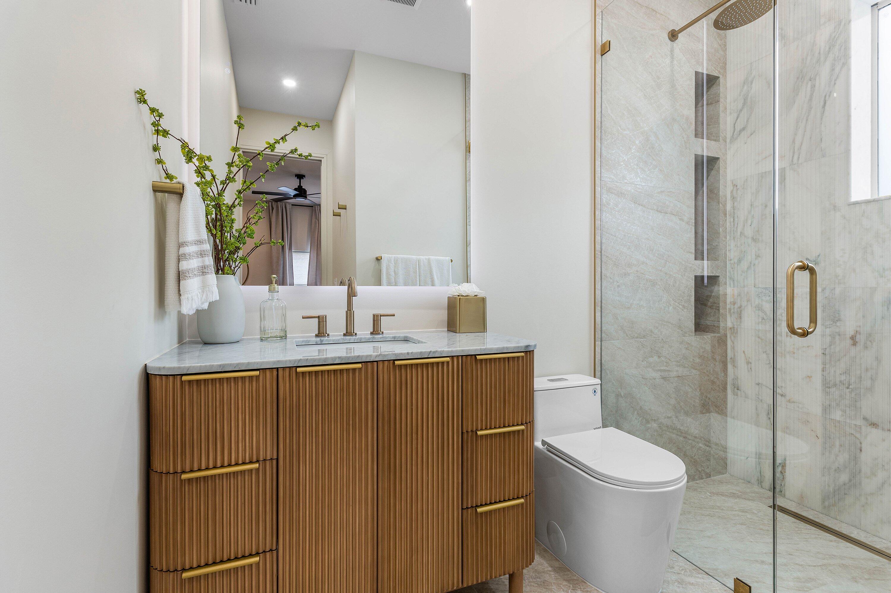 BREAKERS WEST 9 - Residential