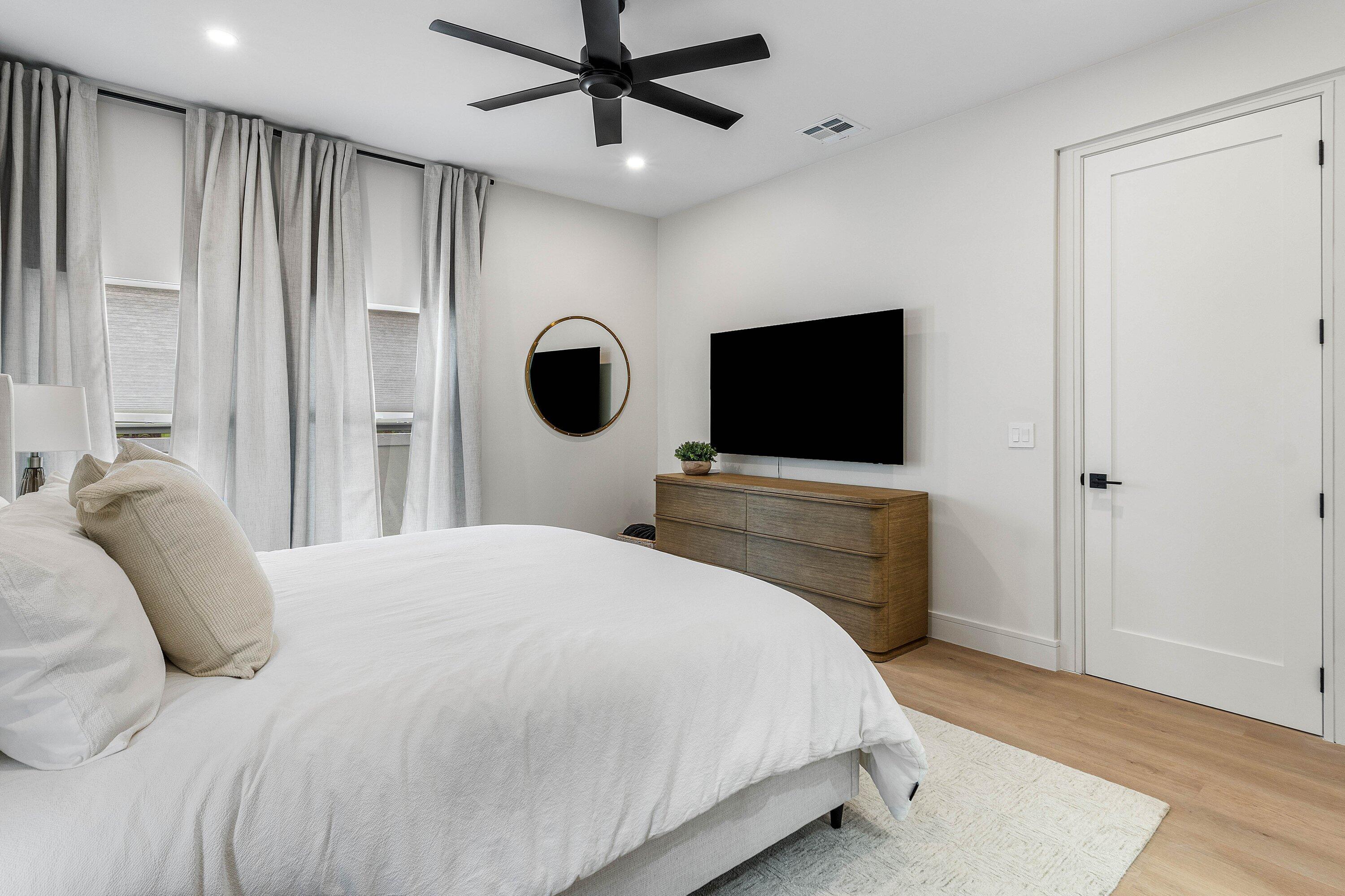 BREAKERS WEST 9 - Residential
