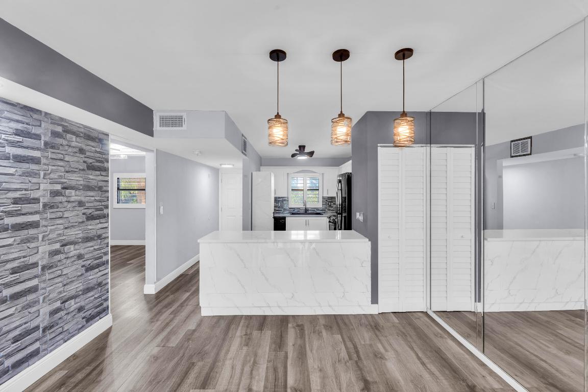 VENETIAN TERRACE CONDO - Residential