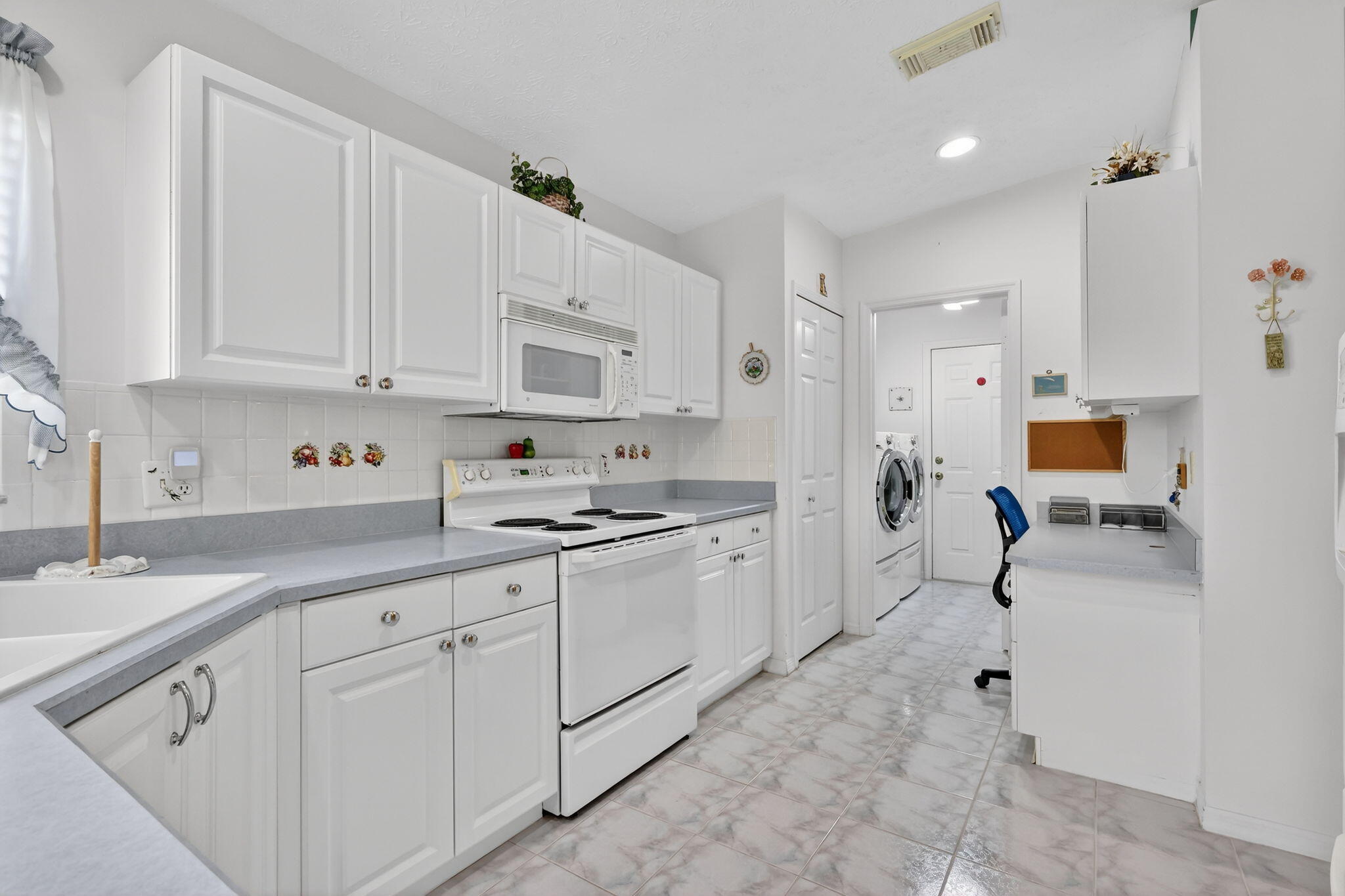 PALM GROVE SUBDIVISION - Residential