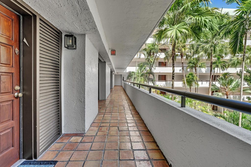Photo of 23200 Camino Del Mar #304, Boca Raton, FL 33433 (MLS # B26048885)