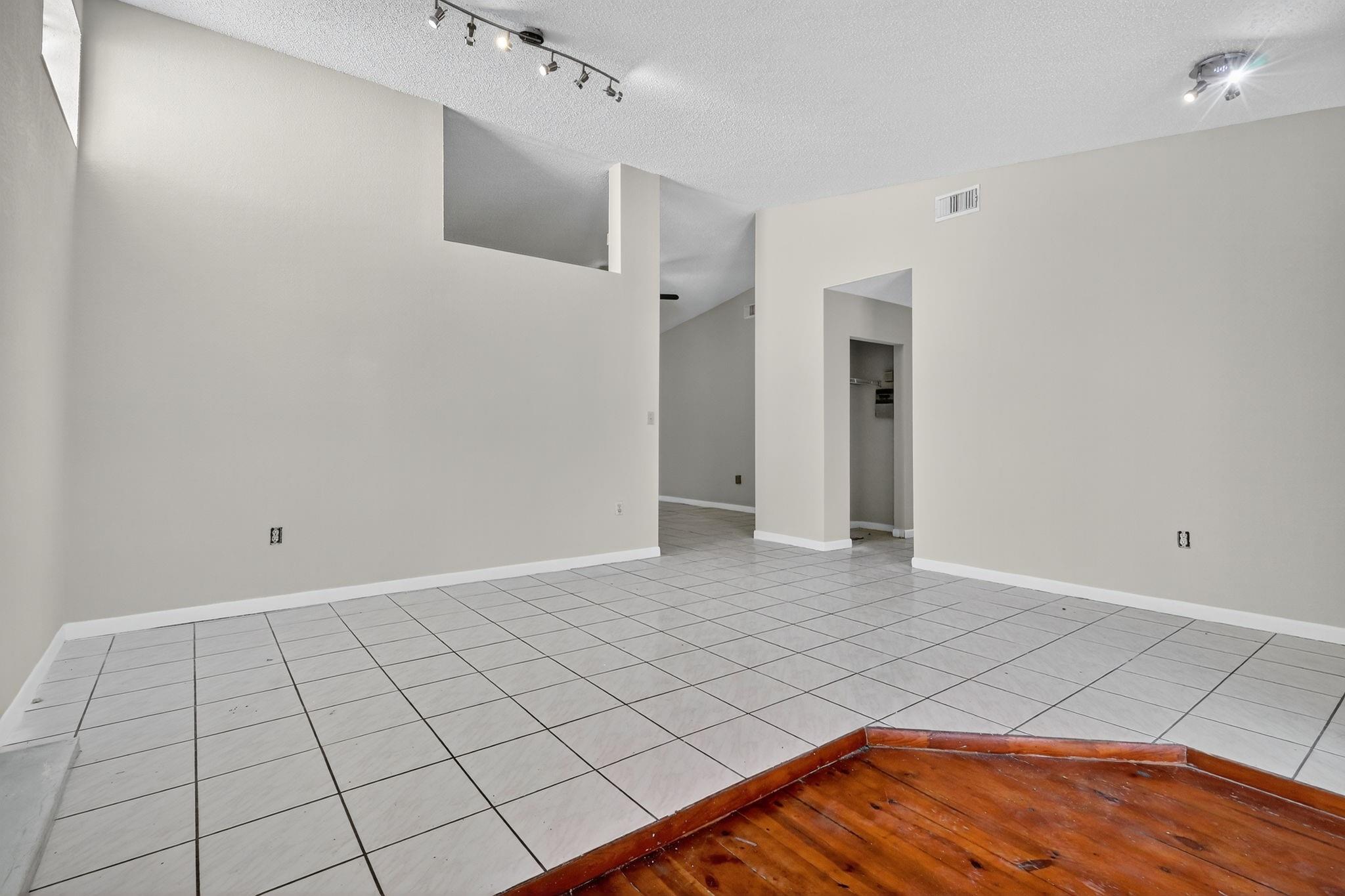 FOREST VIEW SUB - Residential