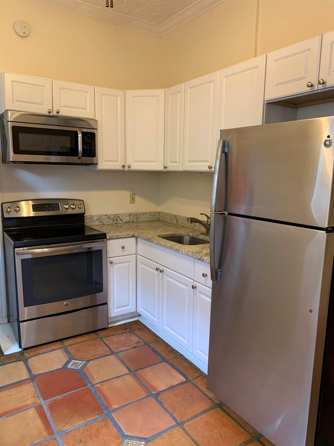 ERBS DAISY E ADD - Residential Lease