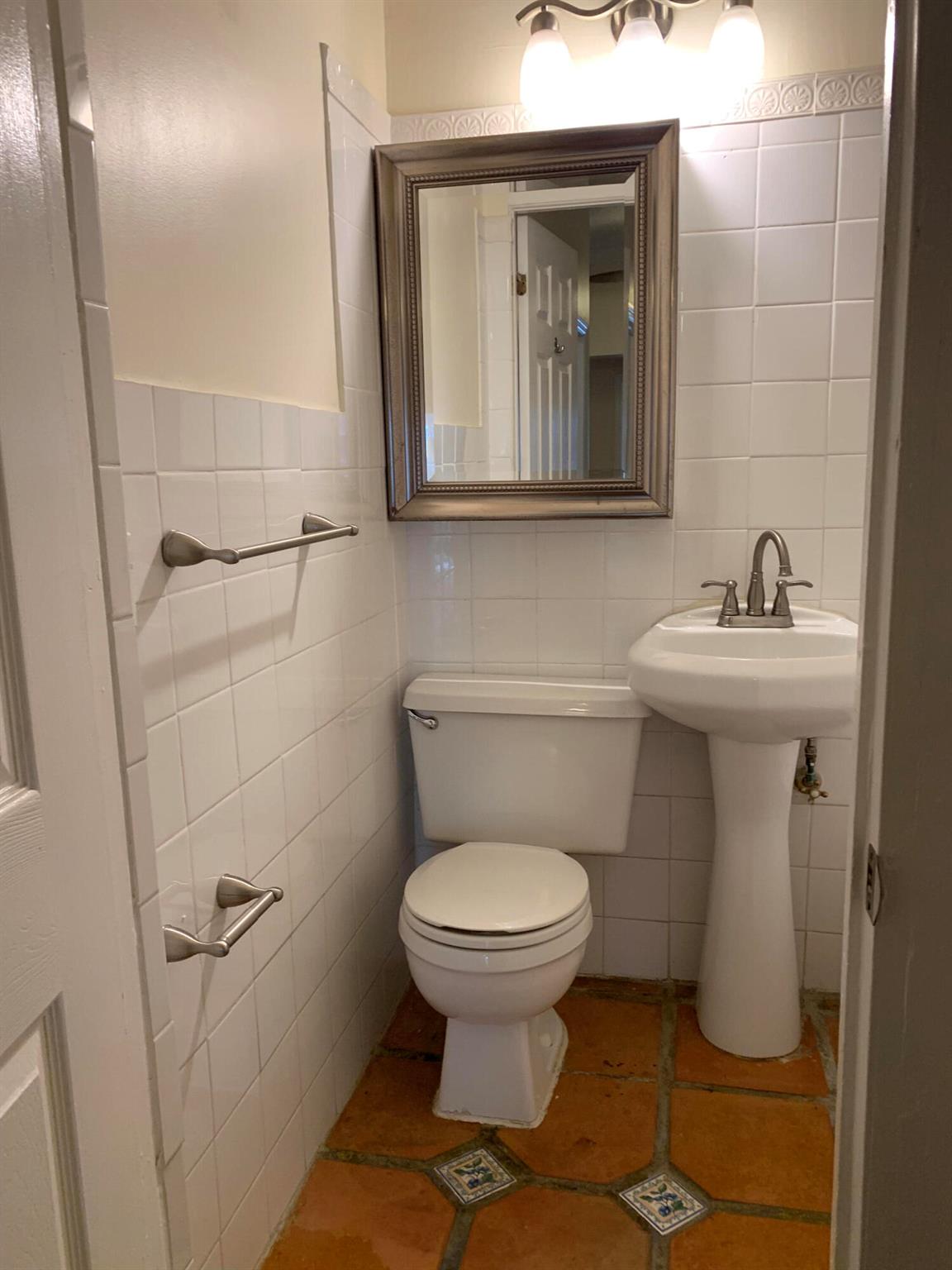 ERBS DAISY E ADD - Residential Lease