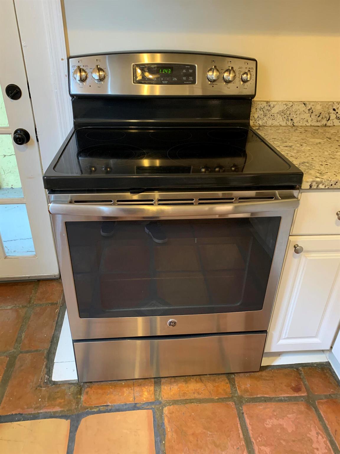 ERBS DAISY E ADD - Residential Lease