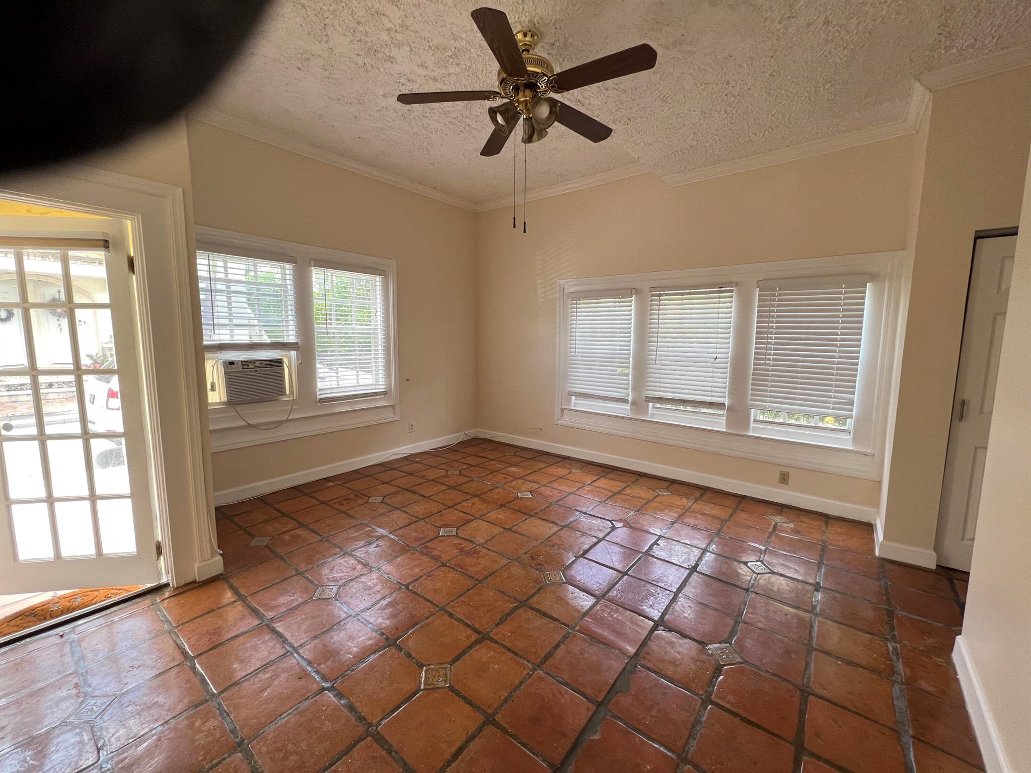 ERBS DAISY E ADD - Residential Lease